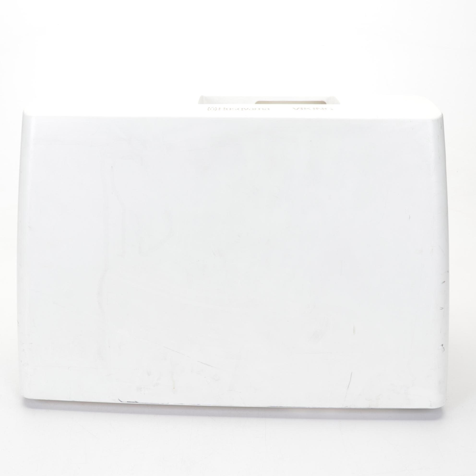 Husqvarna Viking Emerald 118 Sewing Machine