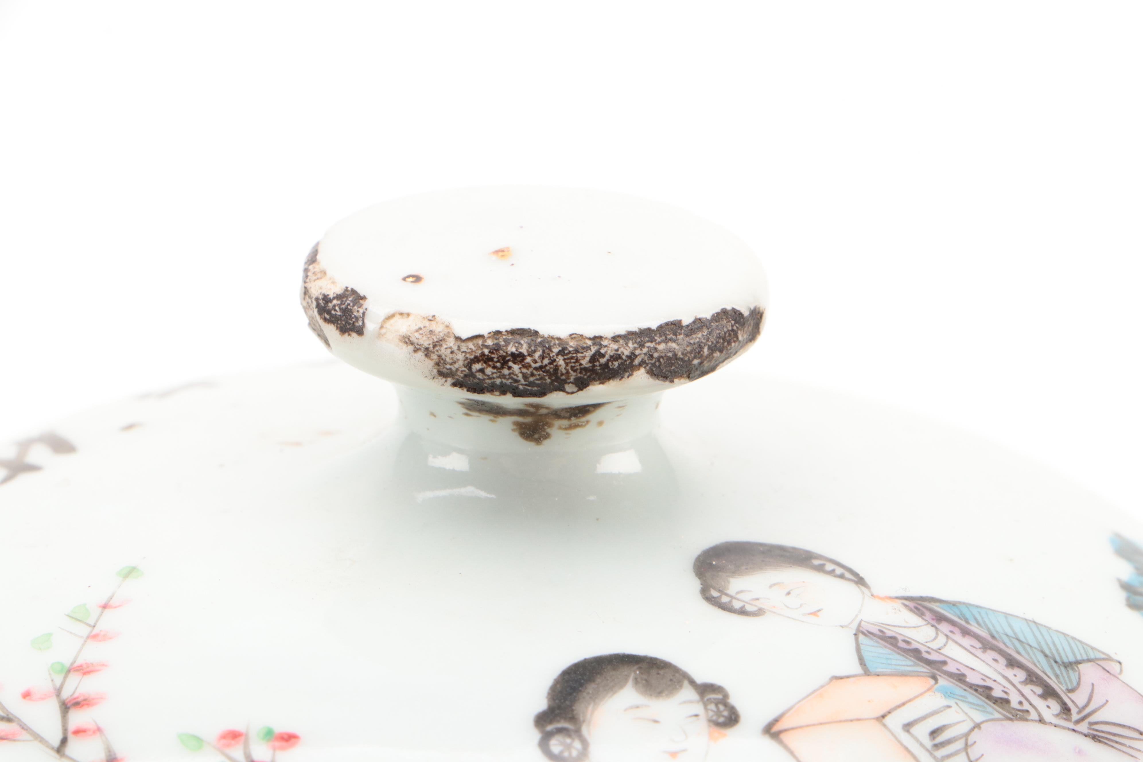 Chinese Hand-Painted Hànzì and Garden Scene Porcelain Temple Jars