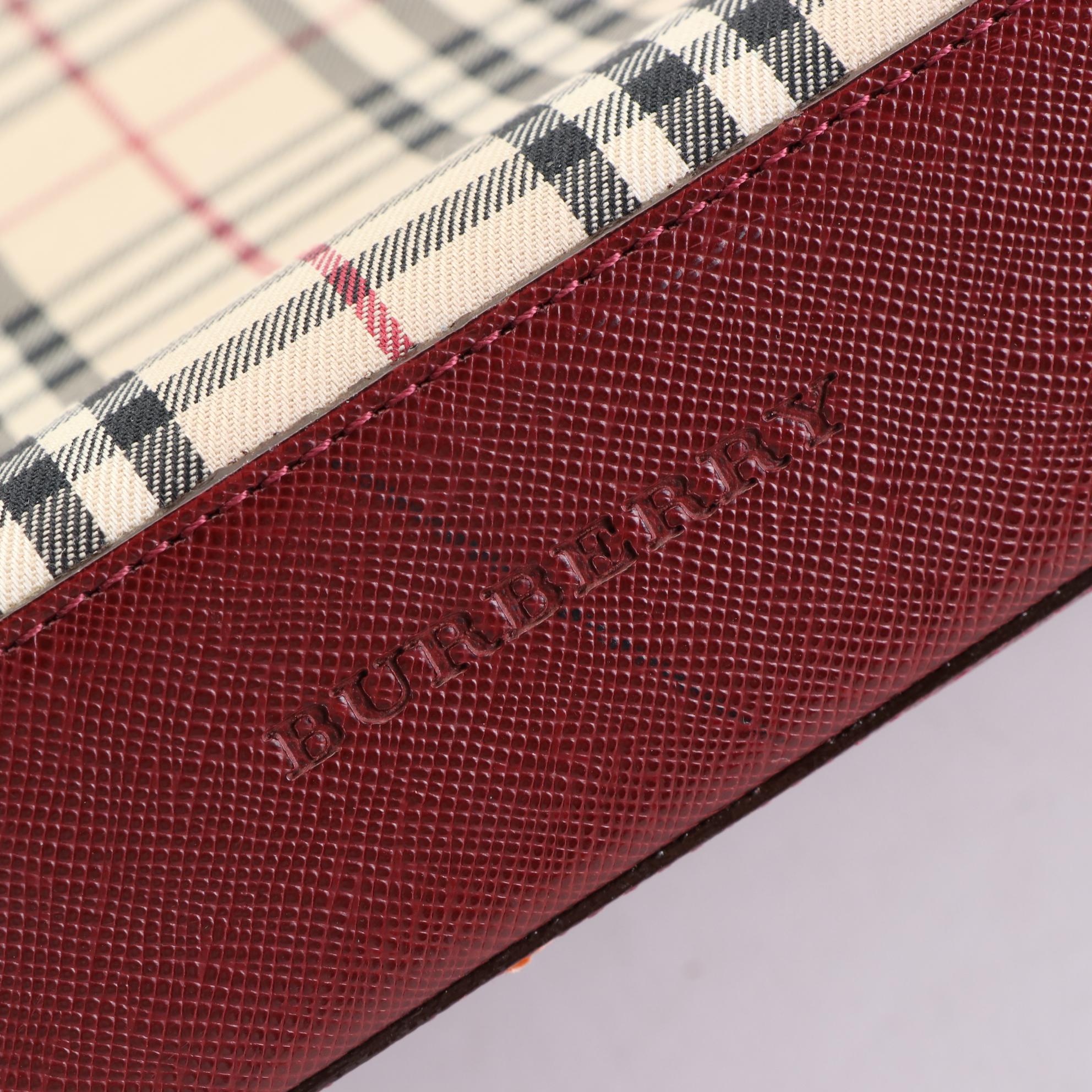 Burberry Tote in House Check Canvas and Crossgrain Leather Trim