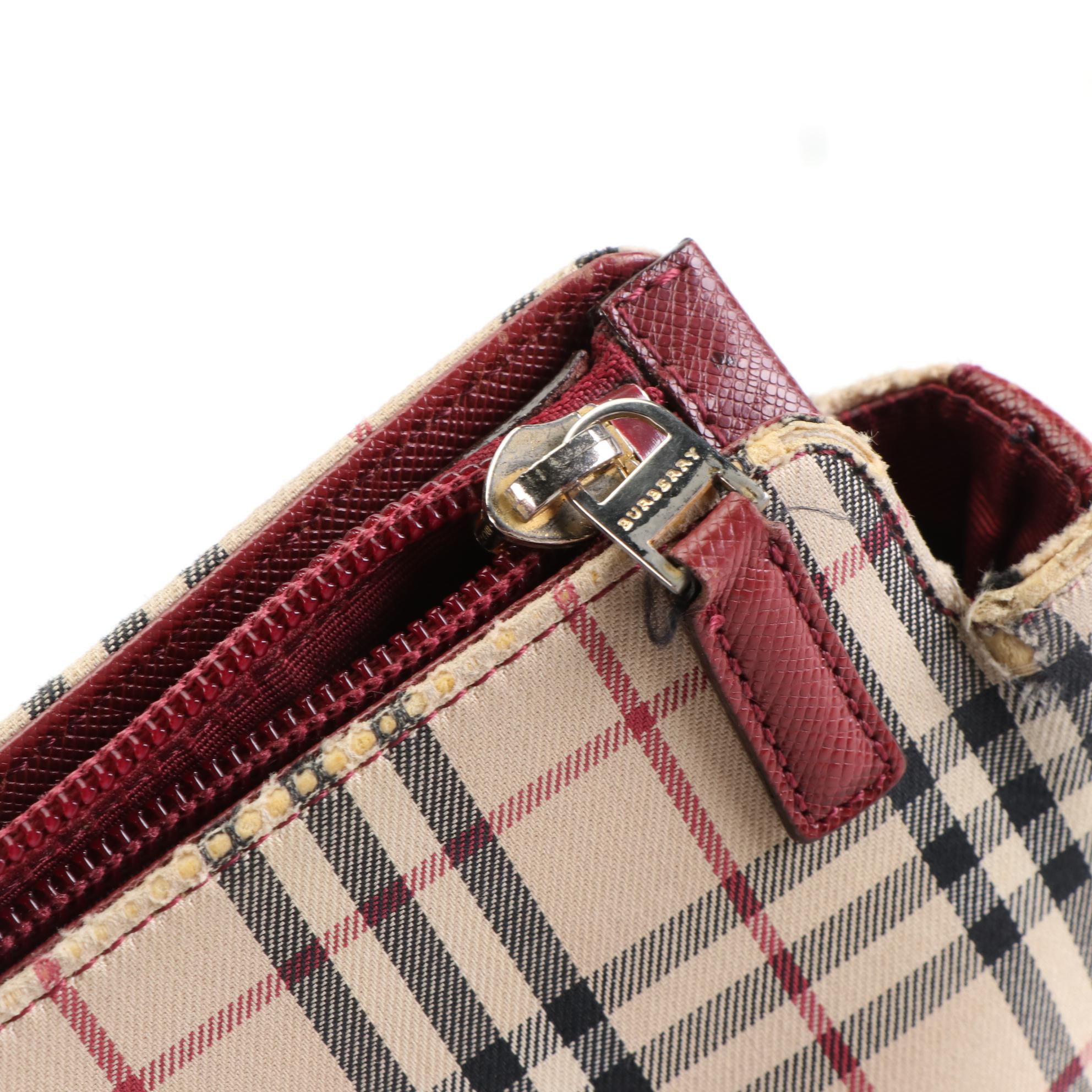 Burberry Tote in House Check Canvas and Crossgrain Leather Trim