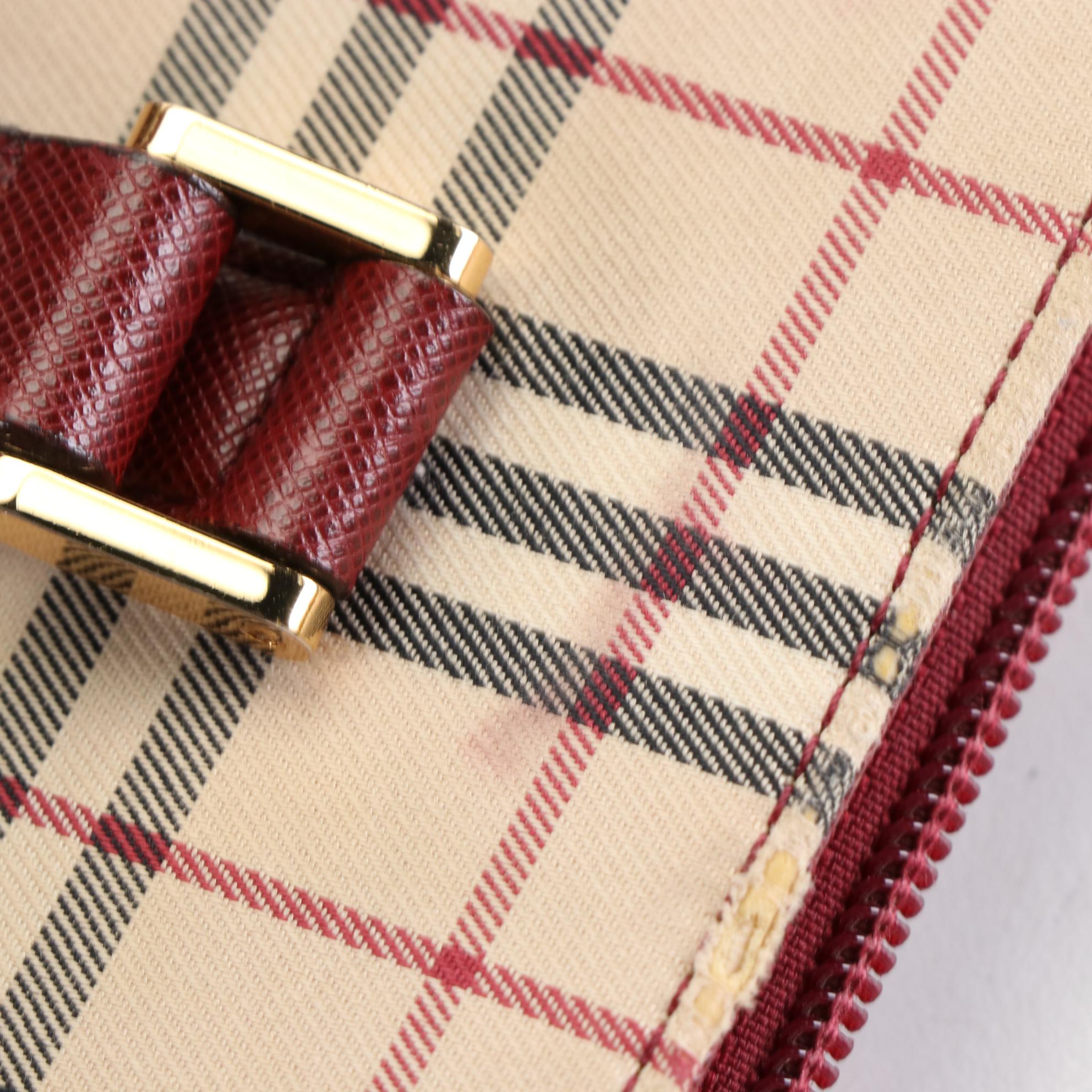 Burberry Tote in House Check Canvas and Crossgrain Leather Trim