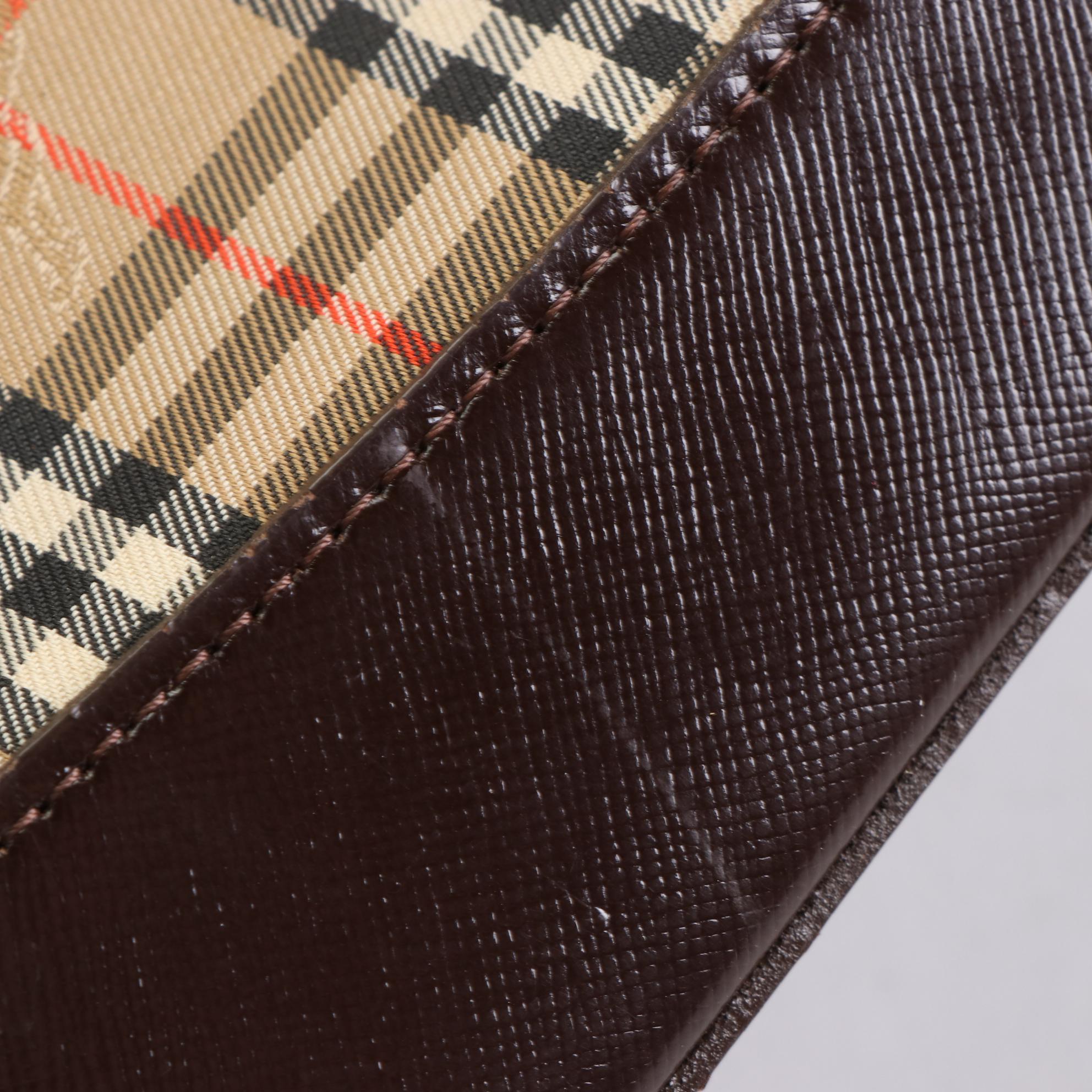 Burberry Tote in Haymarket Check Canvas and Brown Cross Grain Textured Leather