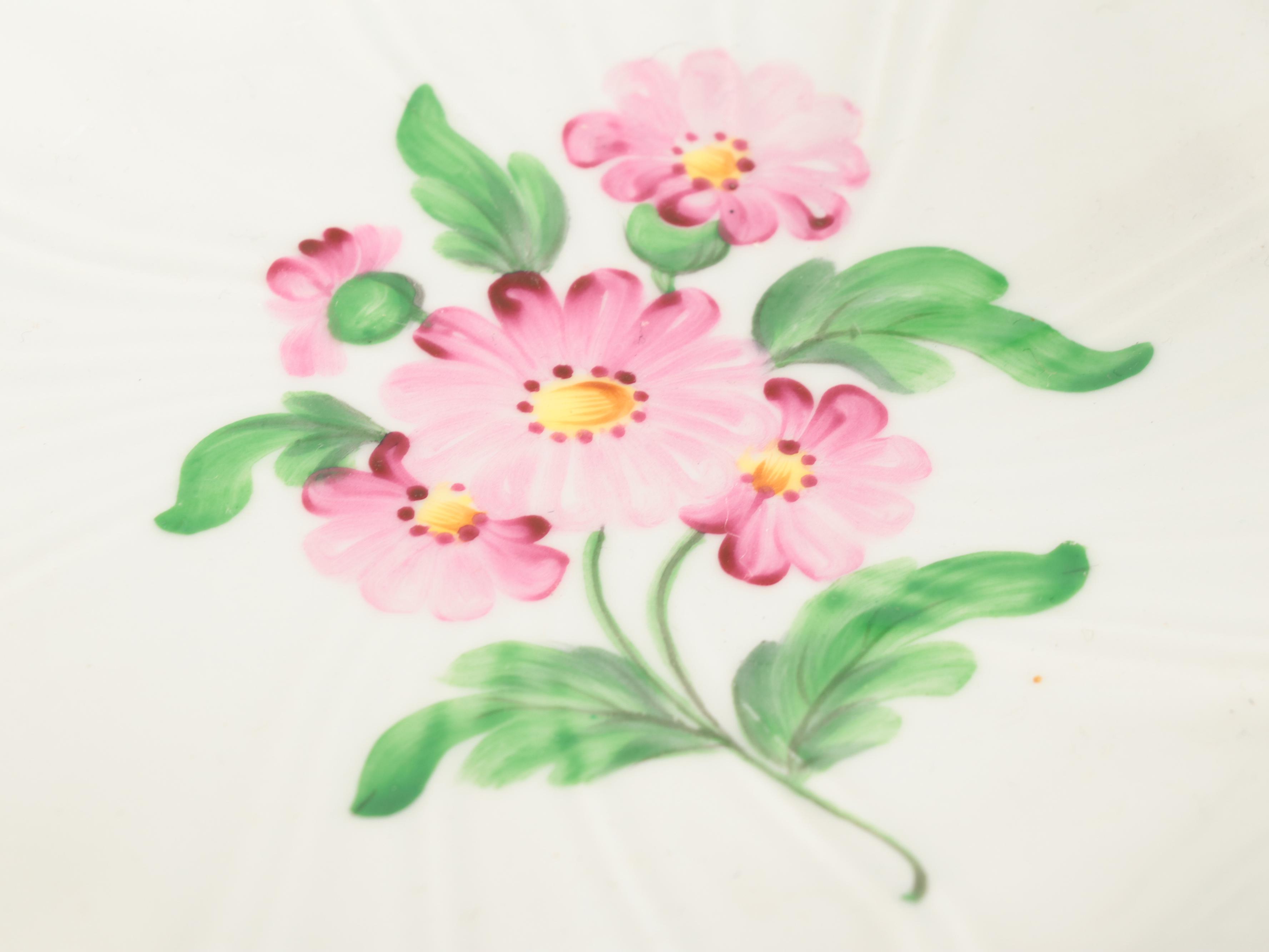 Herend Student Painted Porcelain Leaf Dish