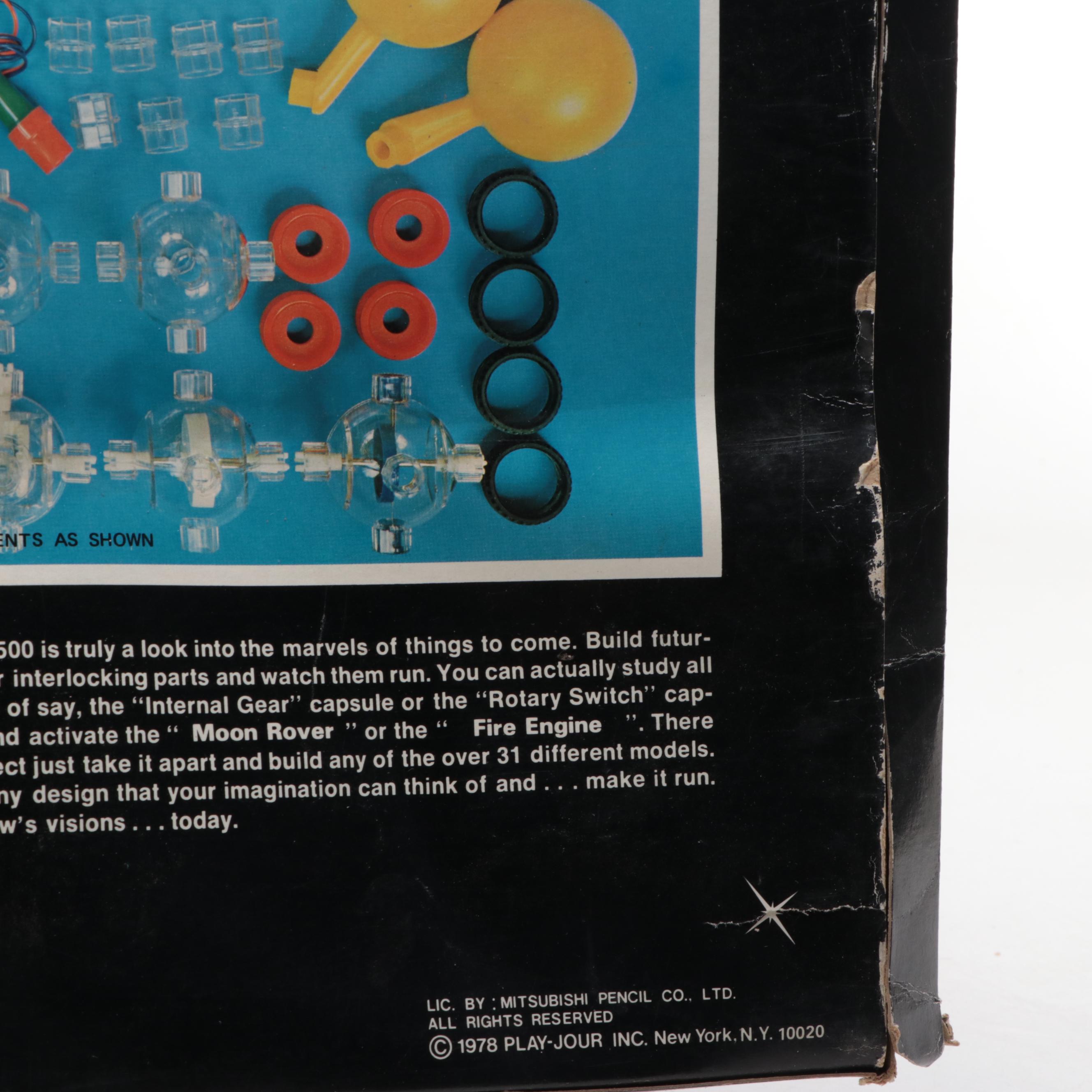 Capsela 500 Universal Construction Set and Mattel Raiver Action Figure