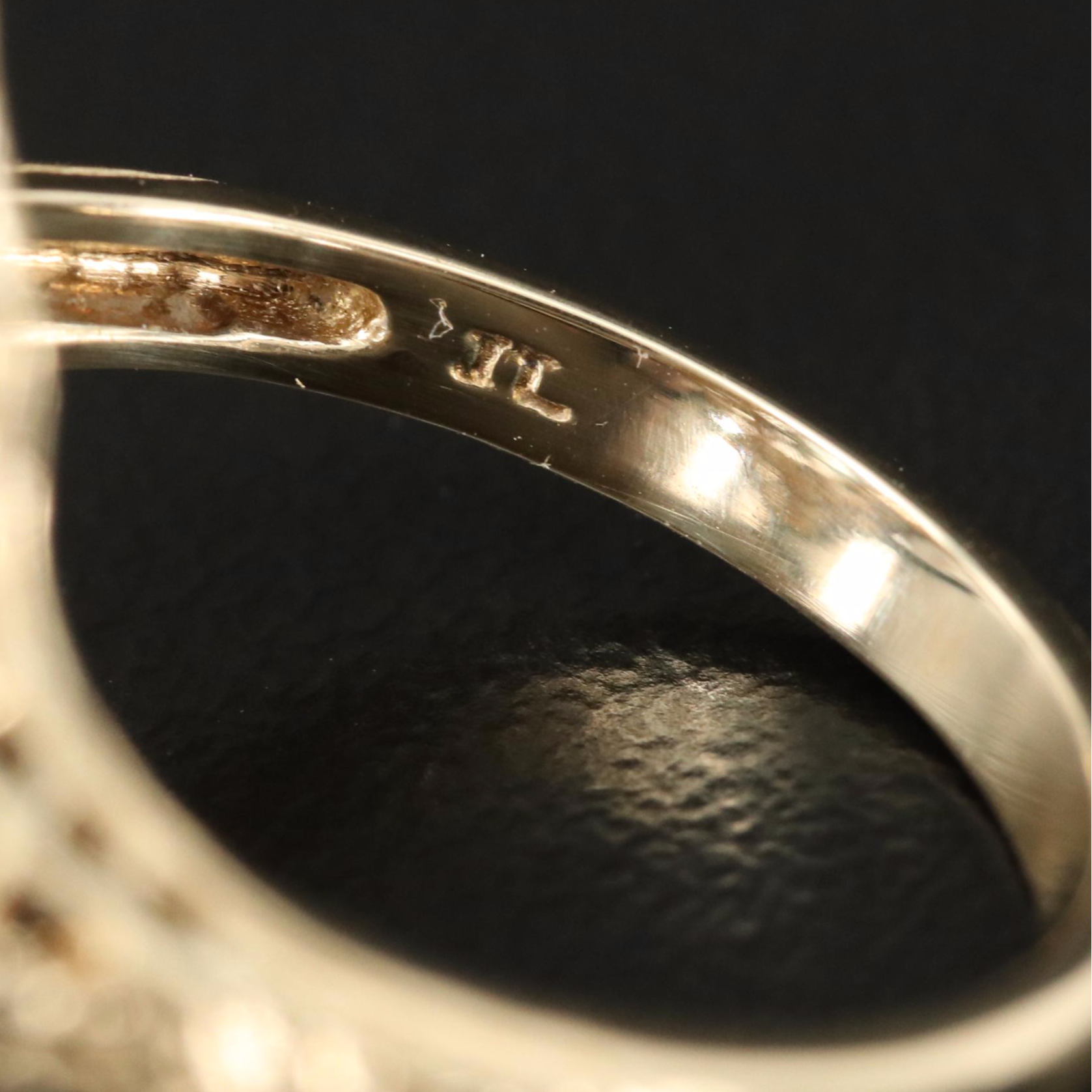 Vintage Style 14K 1.95 CT Aquamarine Ring with GIA Report