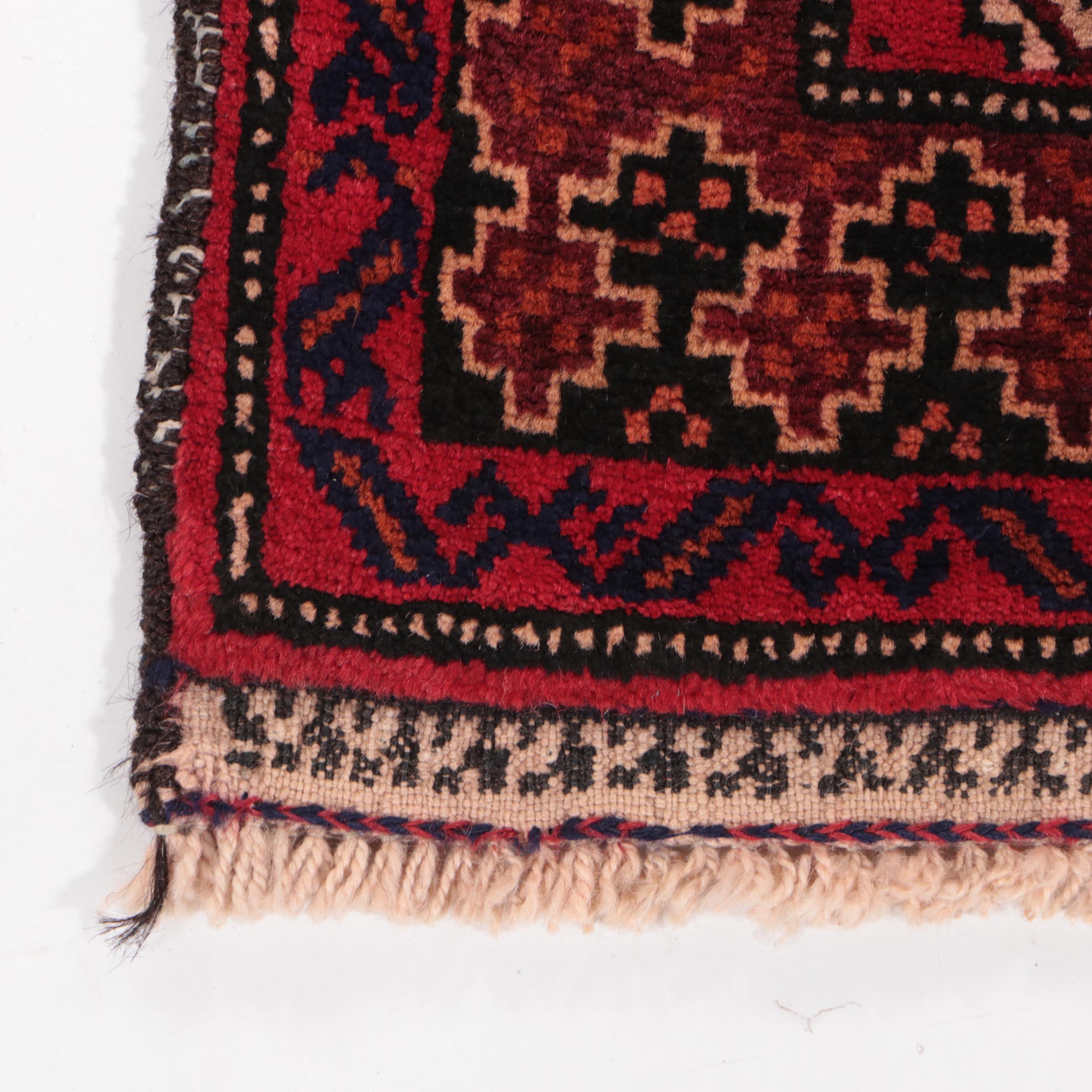 2'11 x 4'11 Hand-Knotted Persian Pictorial Accent Rug