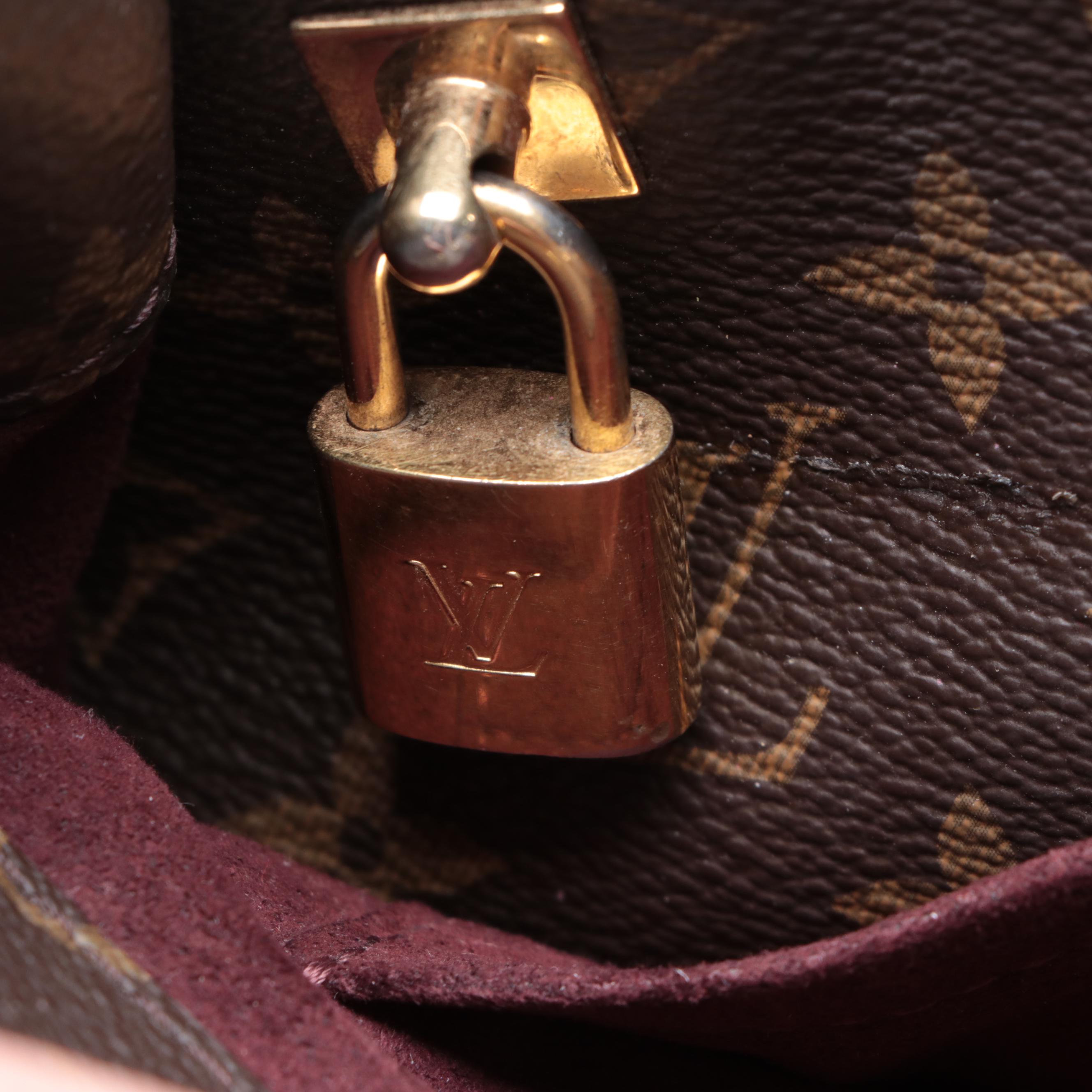 Louis Vuitton Montaigne MM Bag in Monogram Canvas