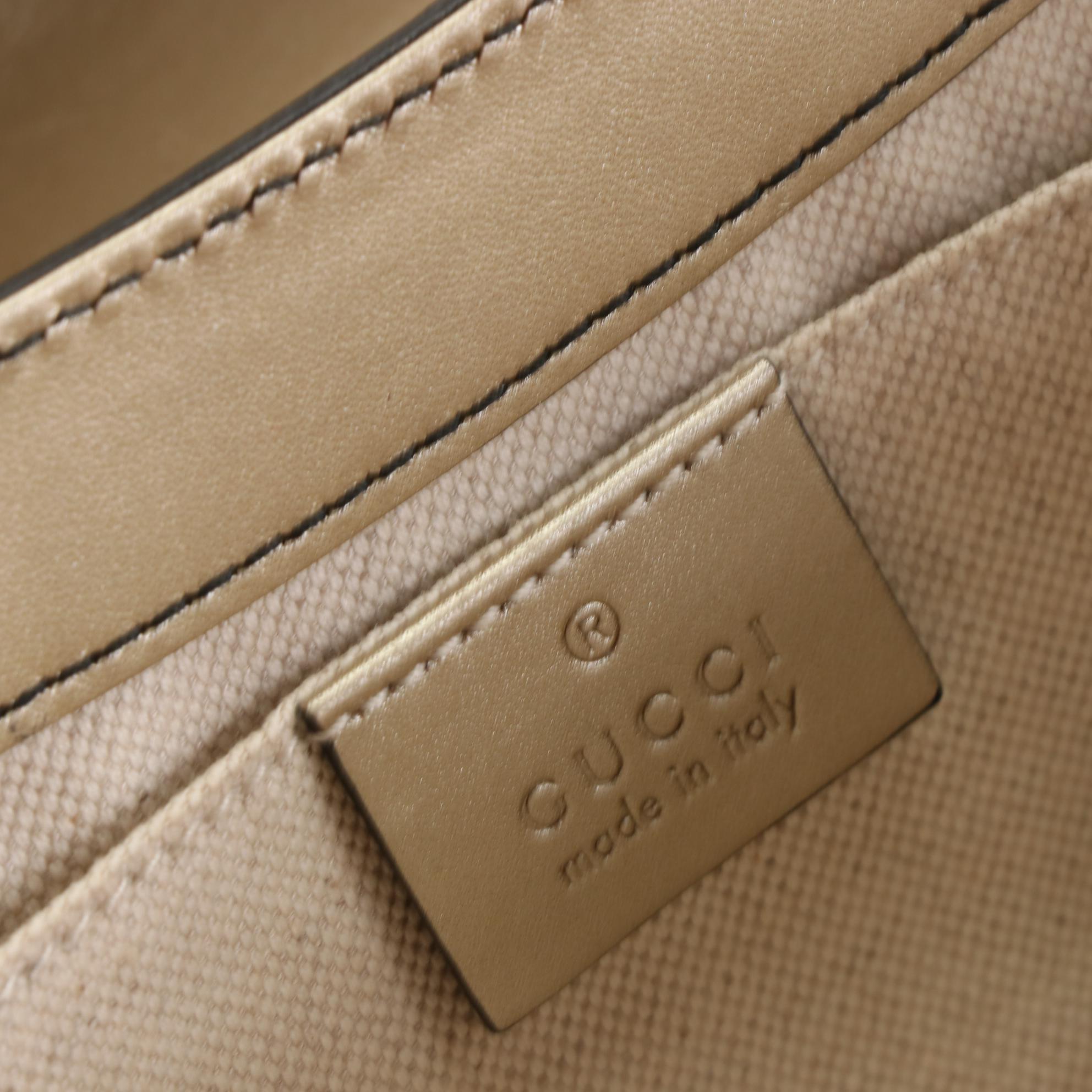 Gucci Emily Chain Shoulder Bag Medium in Metallic Guccissima Leather with Tassel