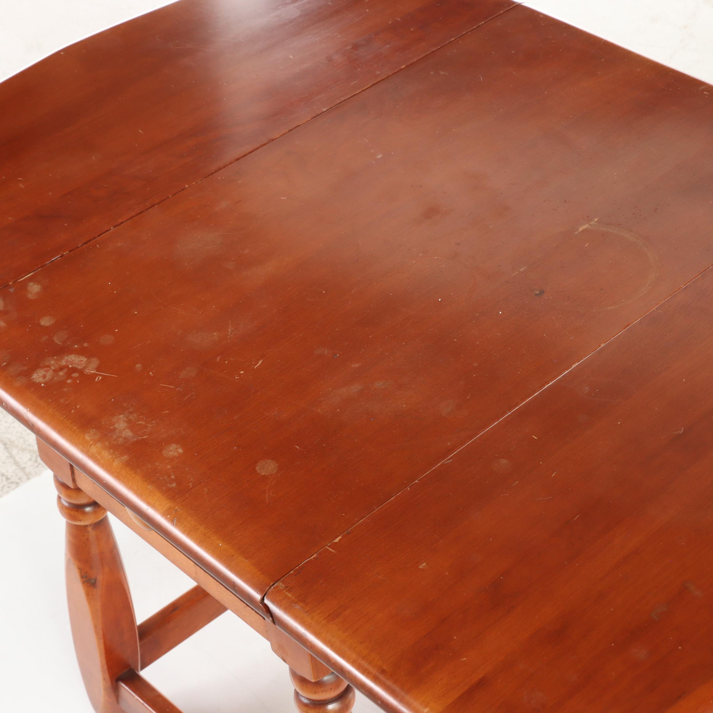 Willett Colonial Style Maple Child's Drop-Leaf Table, 20th Century
