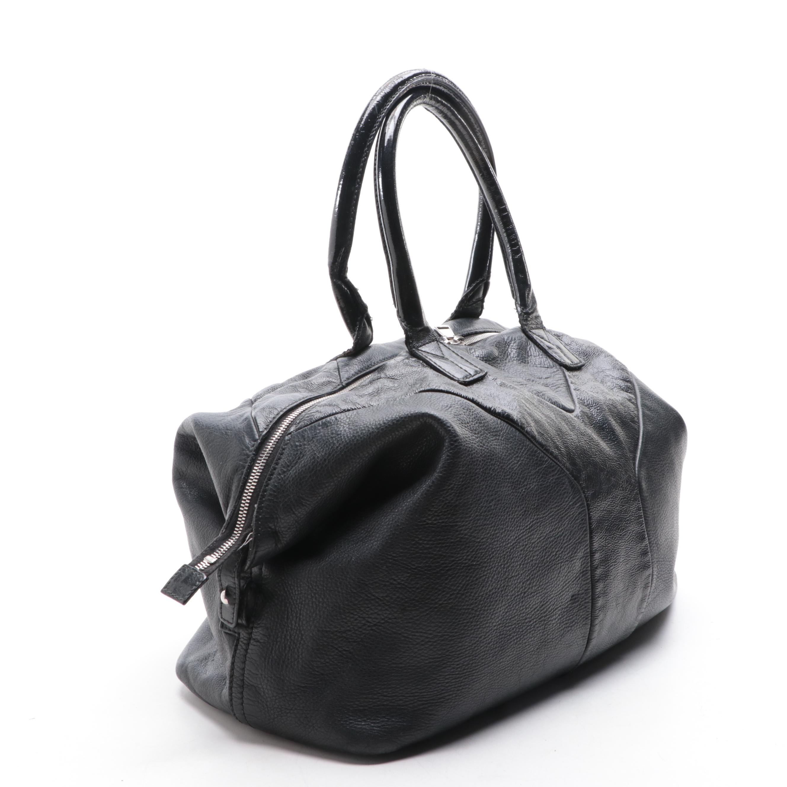 Yves Saint Laurent Easy Y Tote Bag in Black Textured and Patent Leather