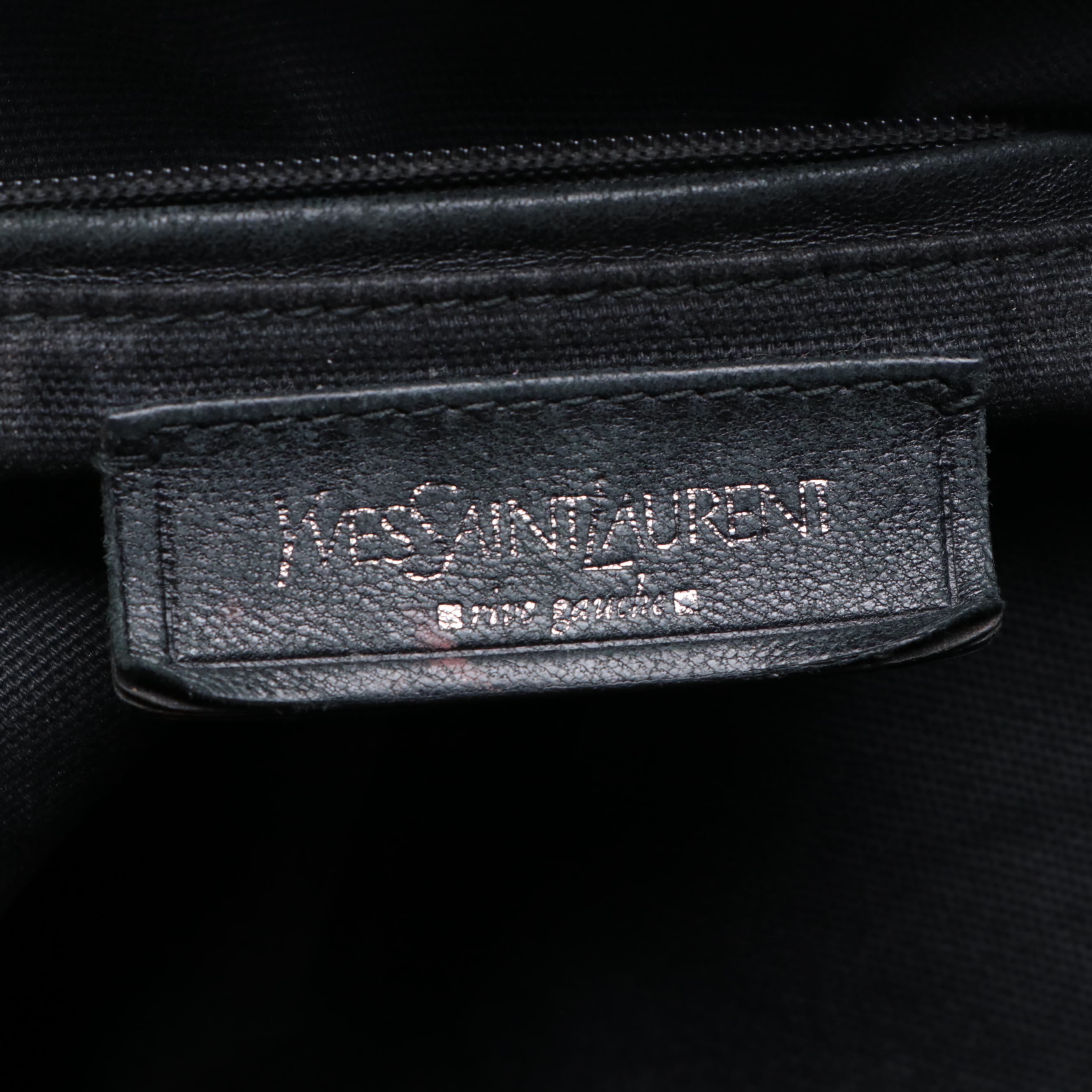 Yves Saint Laurent Easy Y Tote Bag in Black Textured and Patent Leather