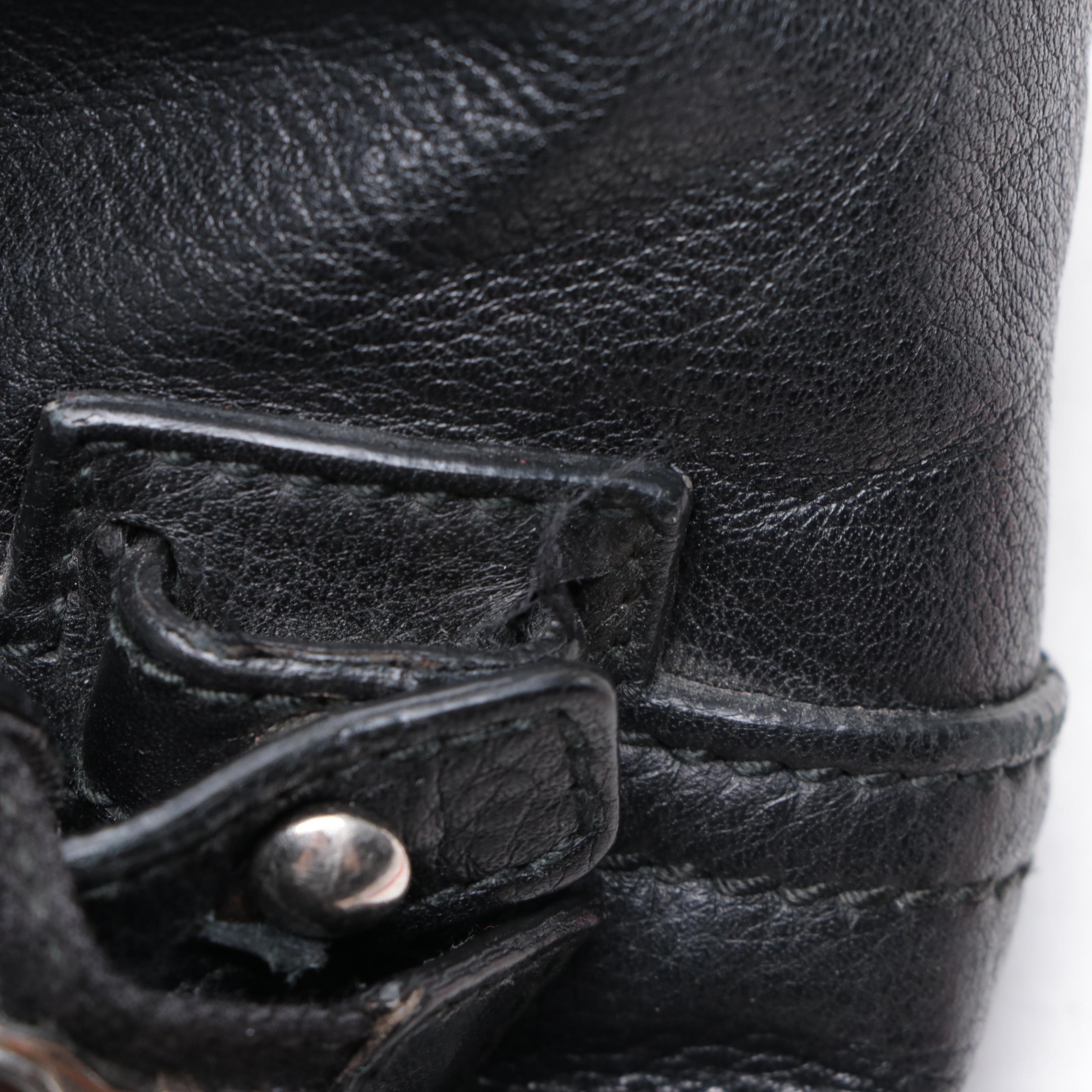 Yves Saint Laurent Easy Y Tote Bag in Black Textured and Patent Leather