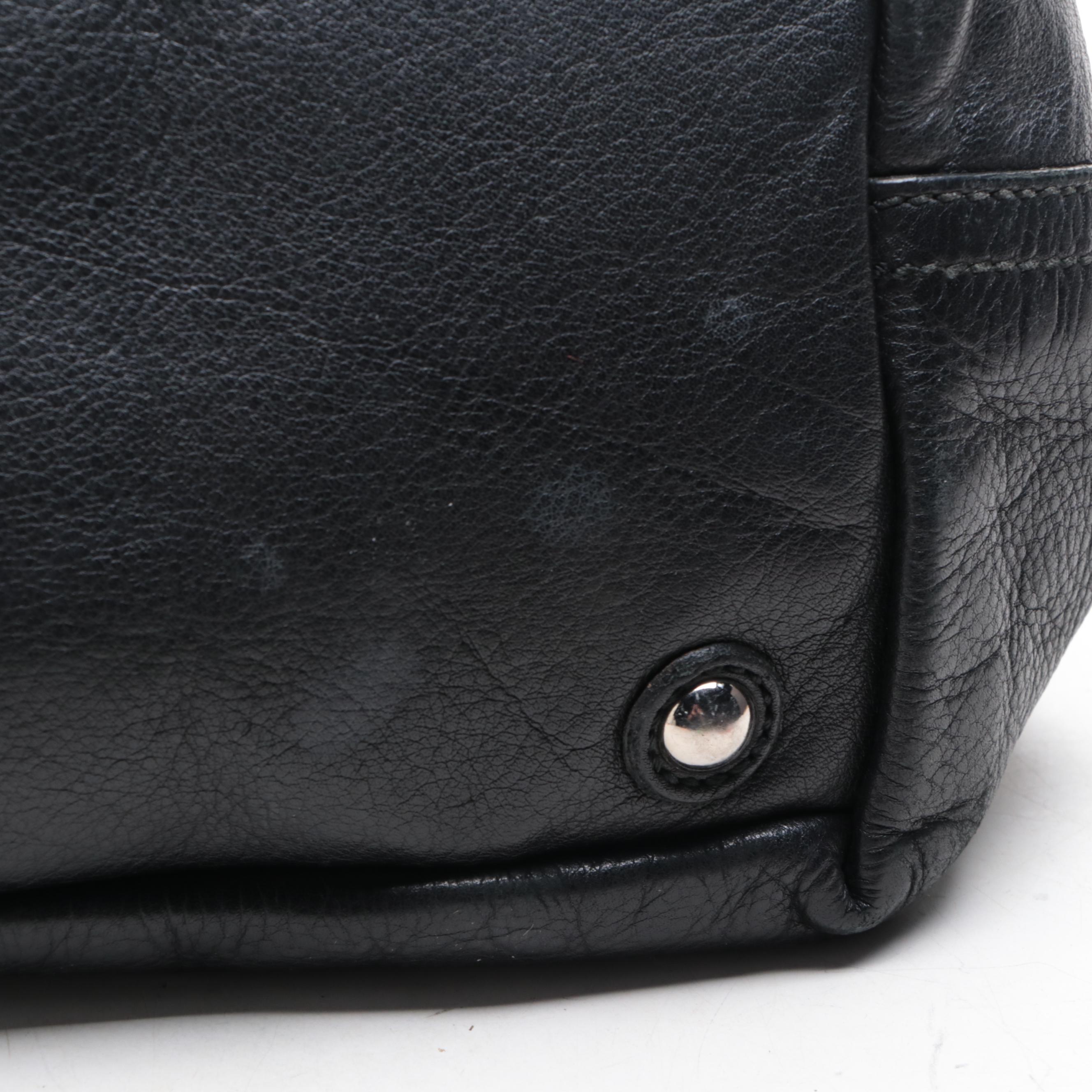 Yves Saint Laurent Easy Y Tote Bag in Black Textured and Patent Leather