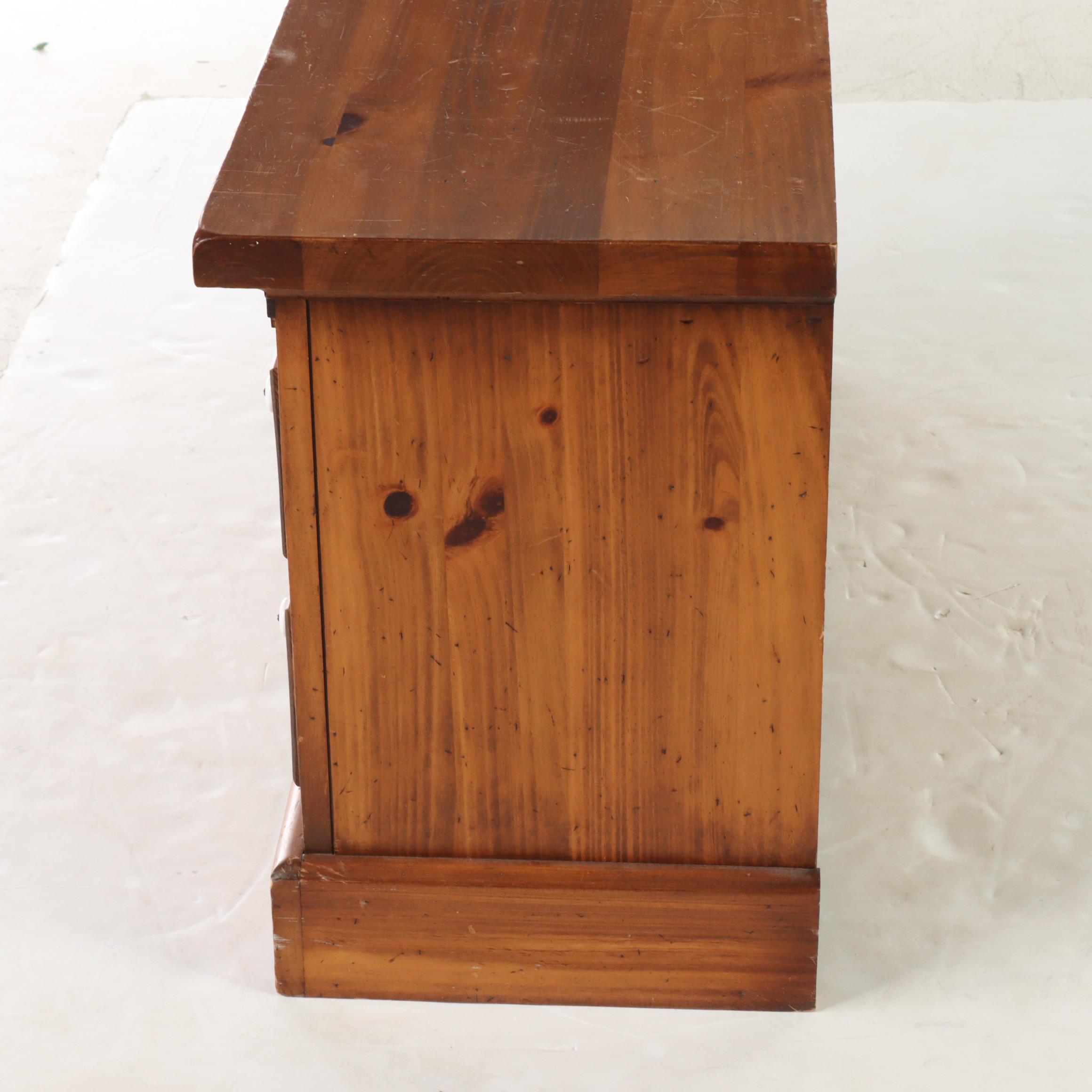 American Primitive Style Pine Four-Drawer "Apothecary" Chest, Late 20th Century