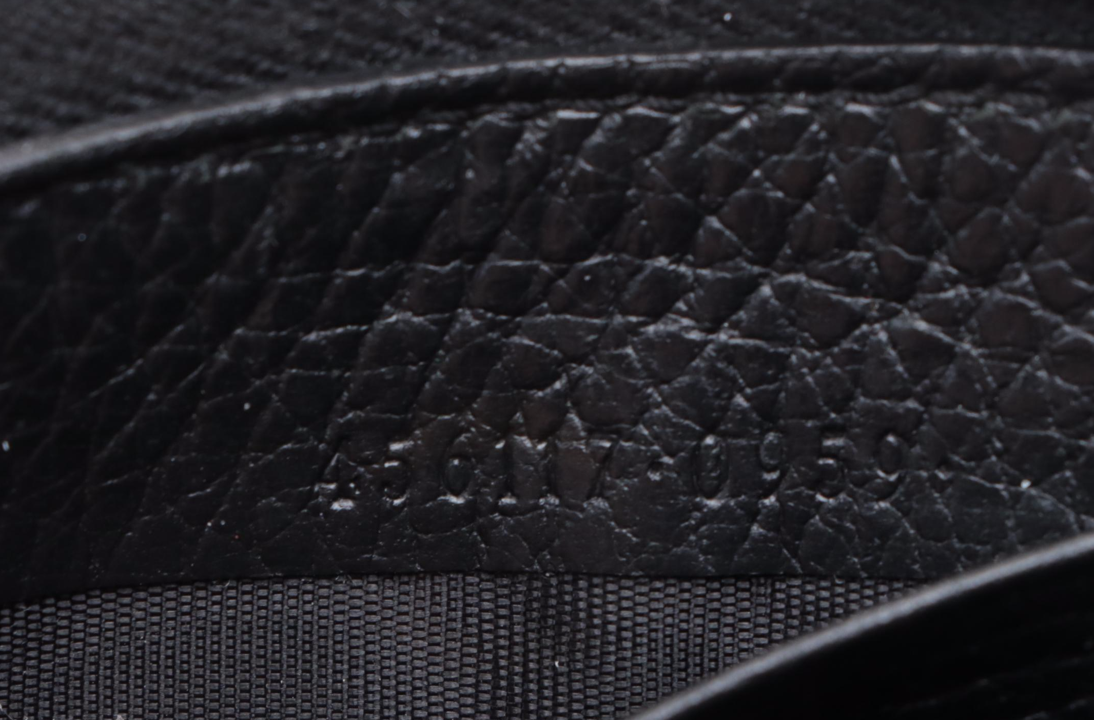 Gucci Zip-Around Wallet in Grain Leather with Box