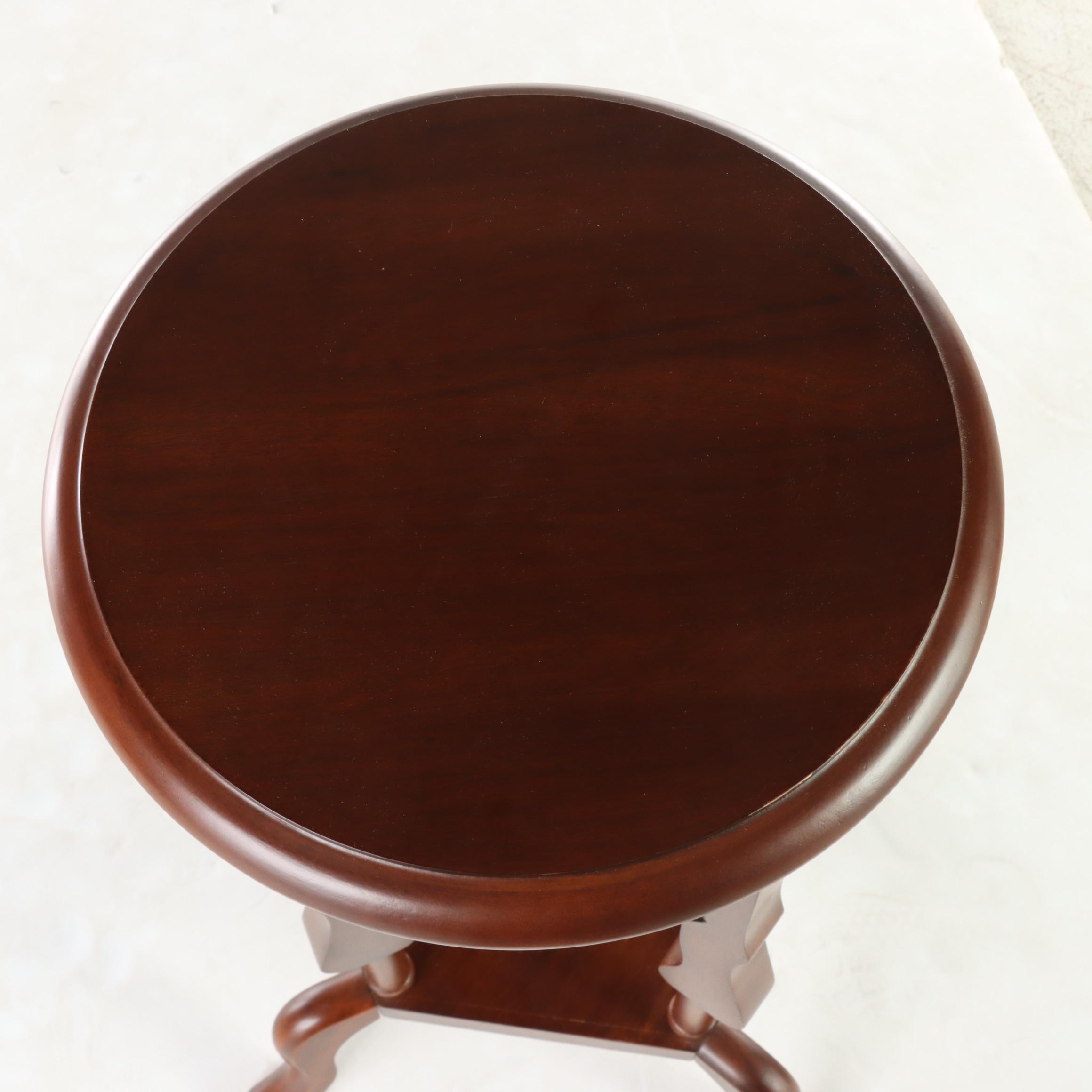 Queen Anne Style Mahogany-Finished Basin Stand