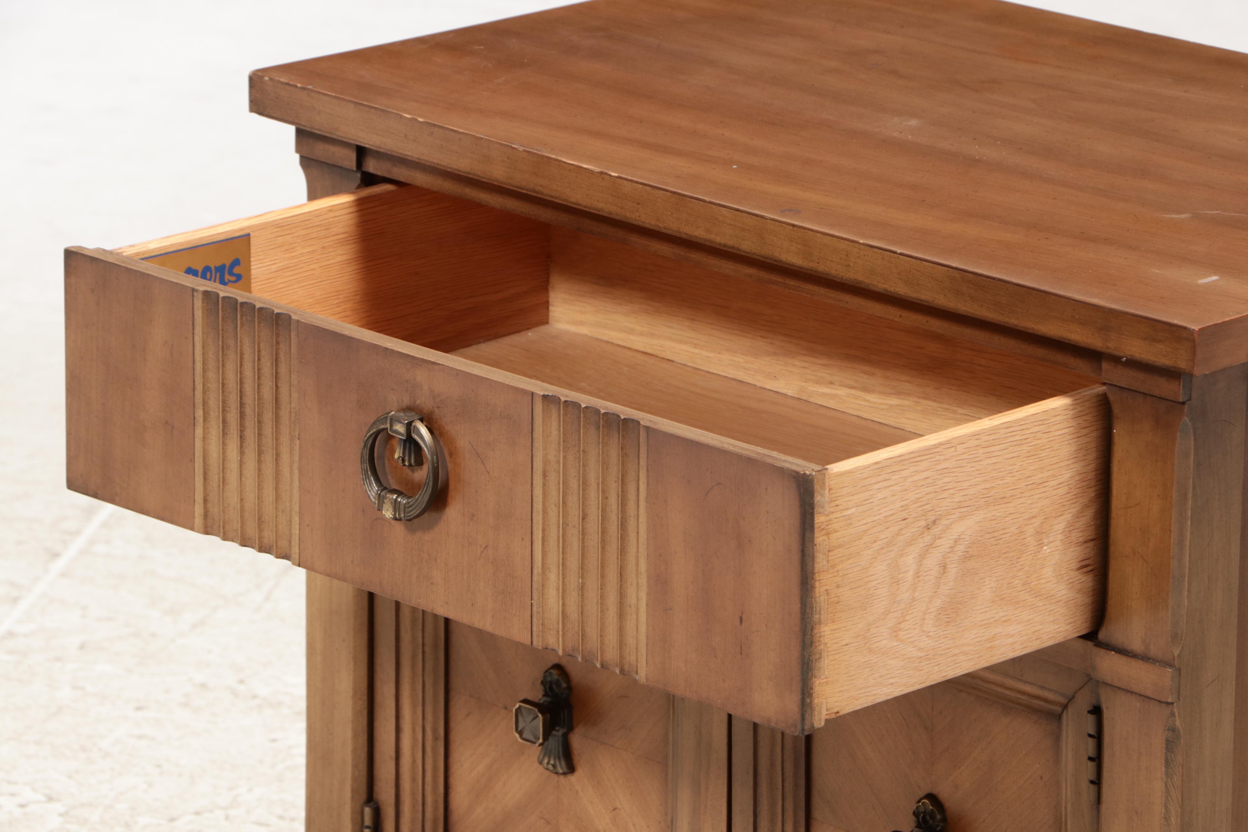Drexel "Lorenzo" Cherrywood and Maple Side Table. Mid-20th Century
