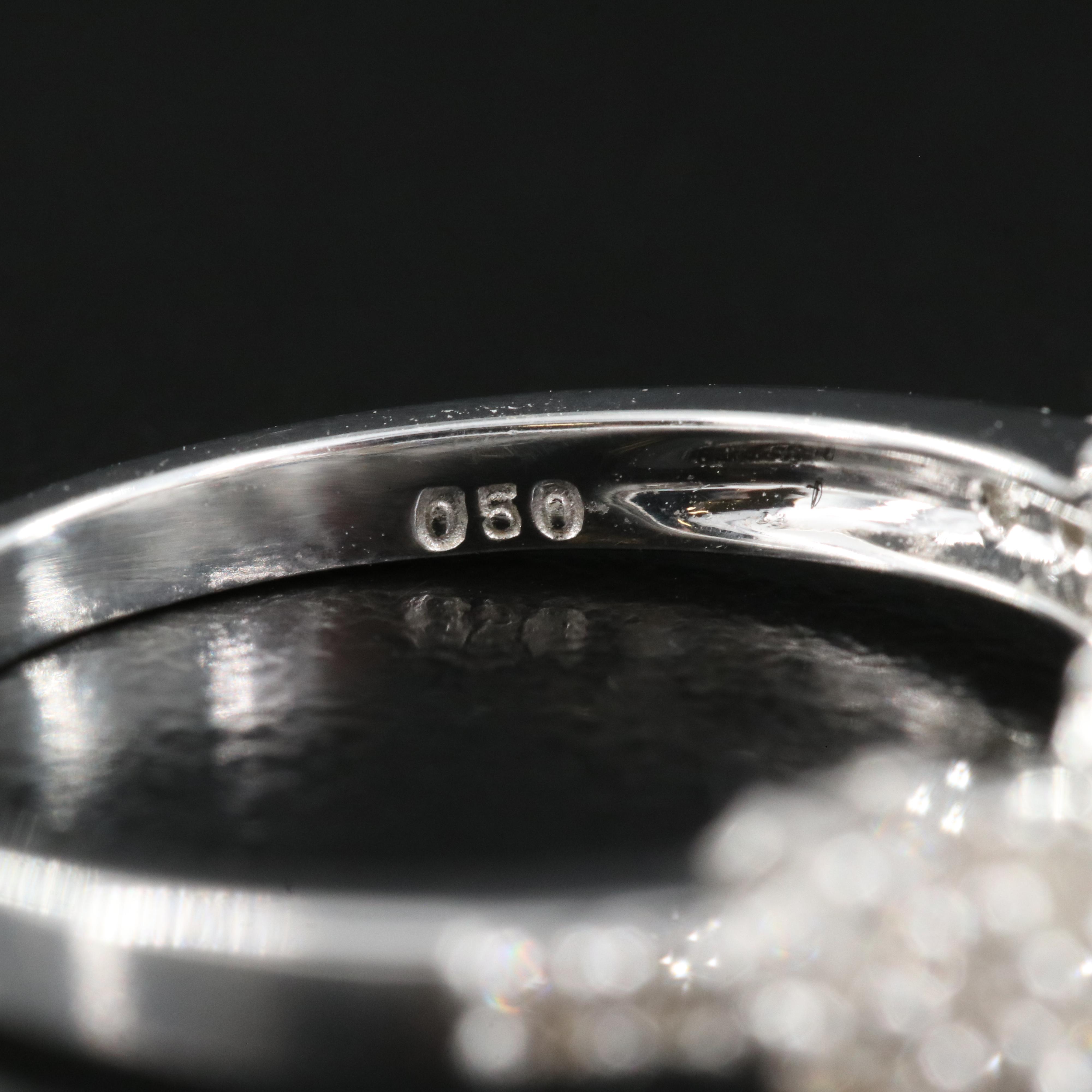 18K 0.50 CTW Diamond Cluster Ring