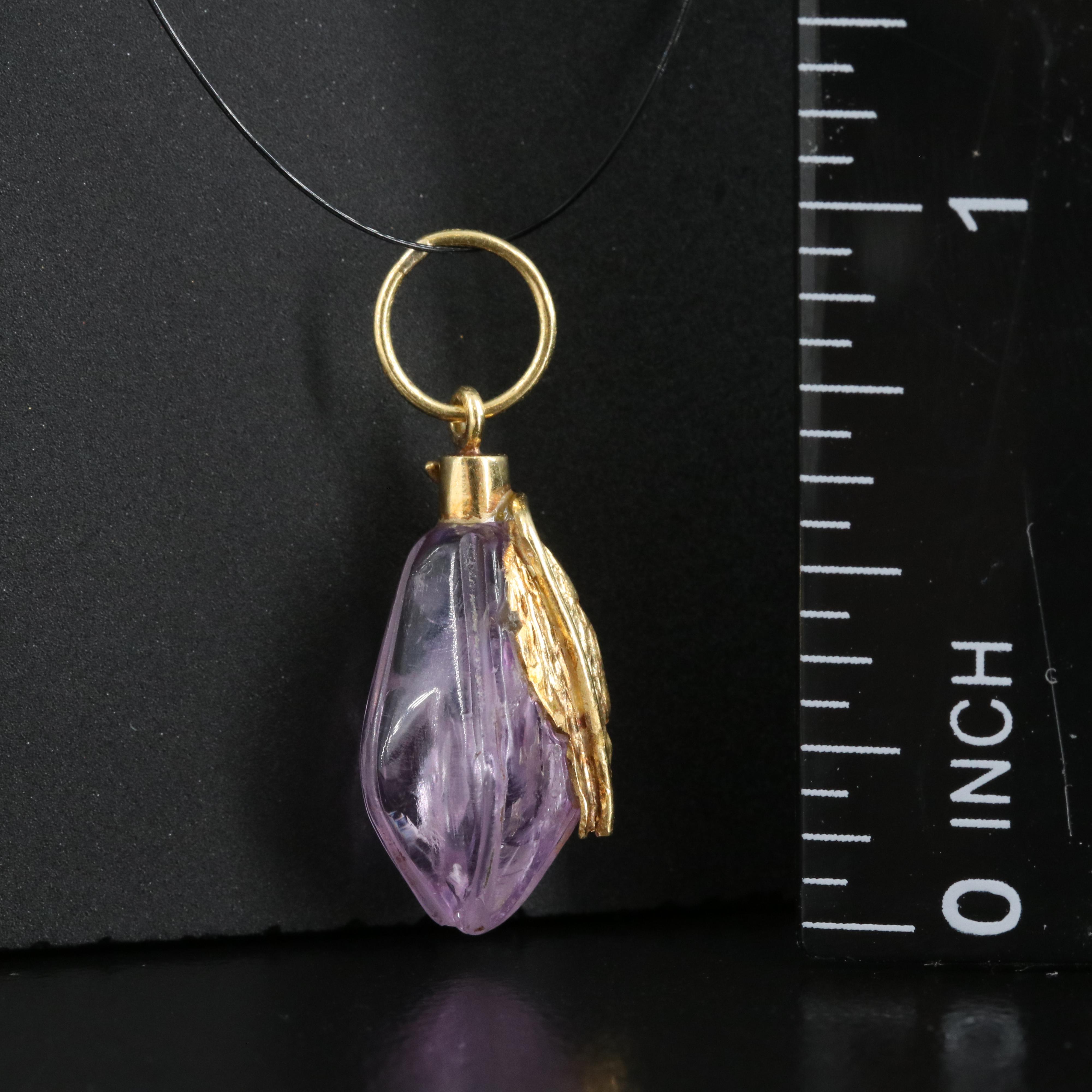 18K Carved Amethyst Starfruit Charm