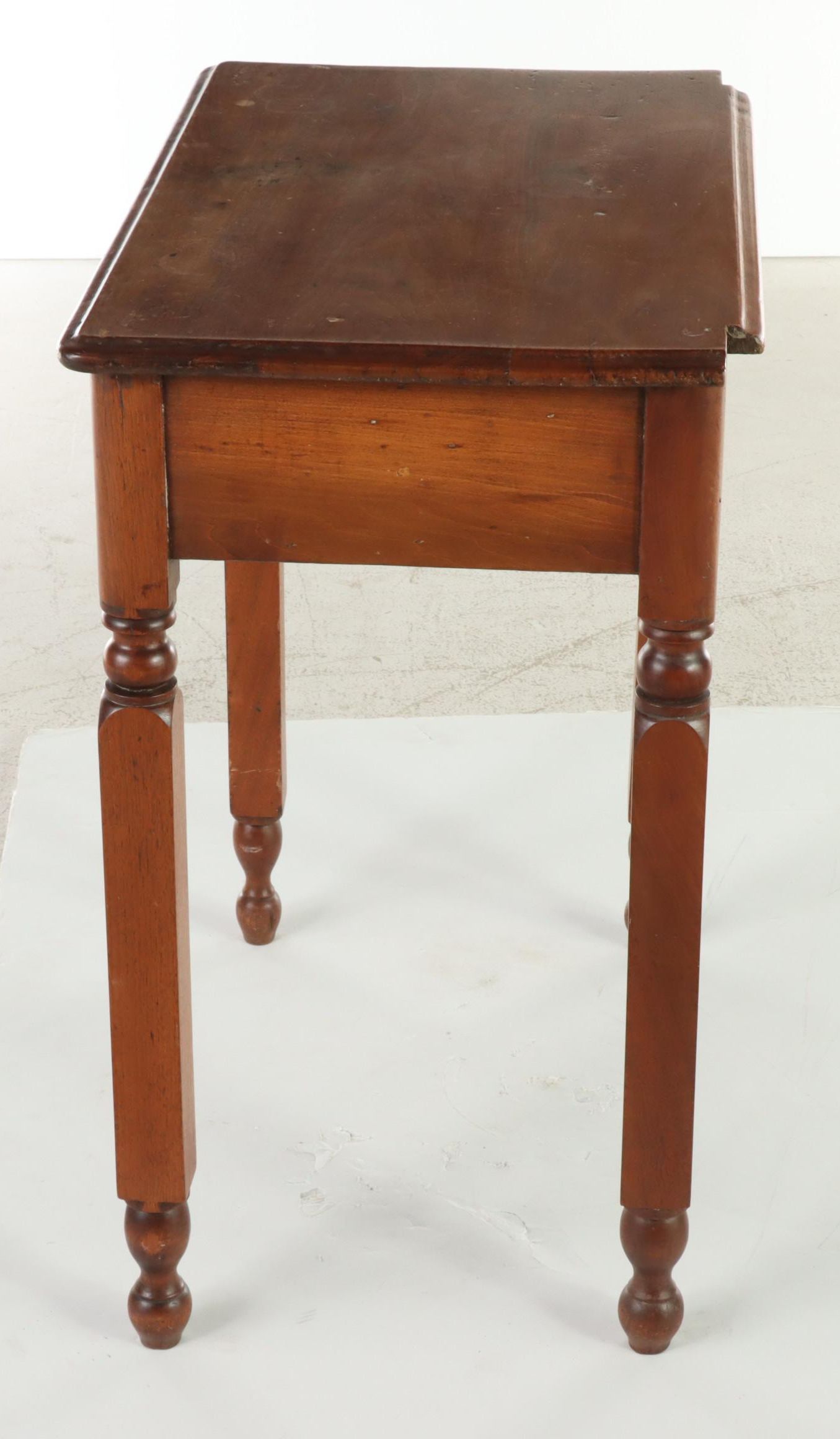 American Primitive Walnut Side Table, 19th Century