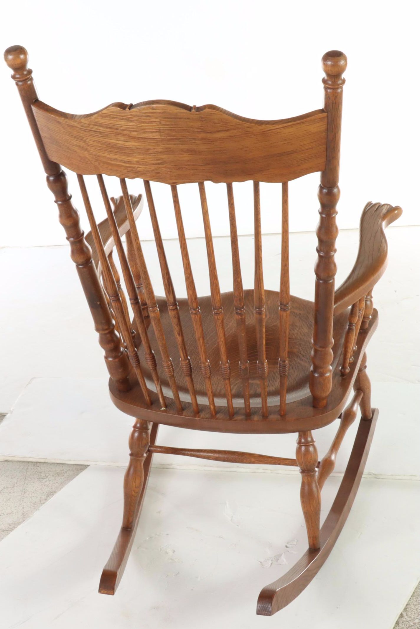 Late Victorian Oak Pressed-Back and Knuckle-Arm Rocker, circa 1900