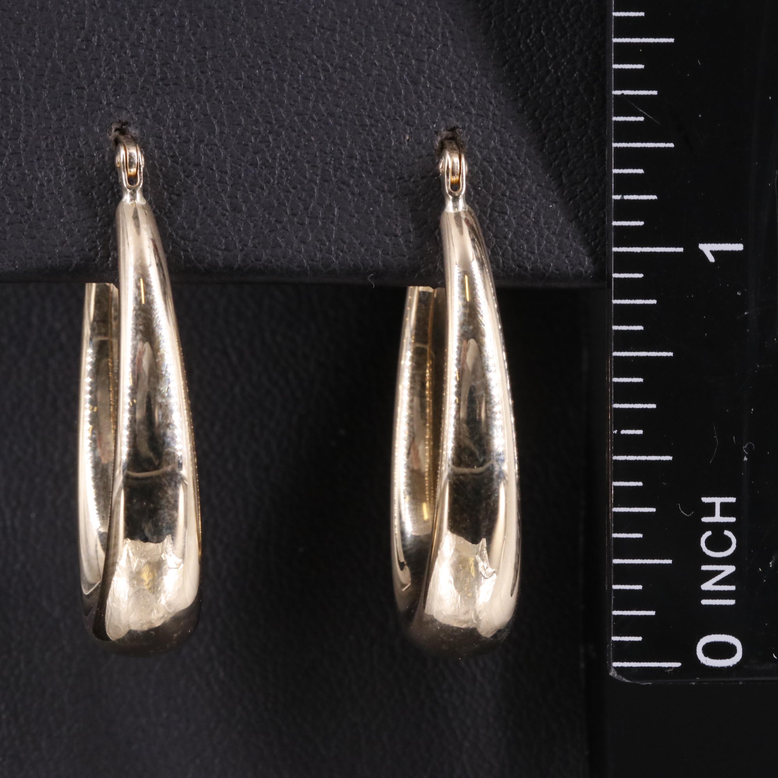 14K Oval Hoop Earrings