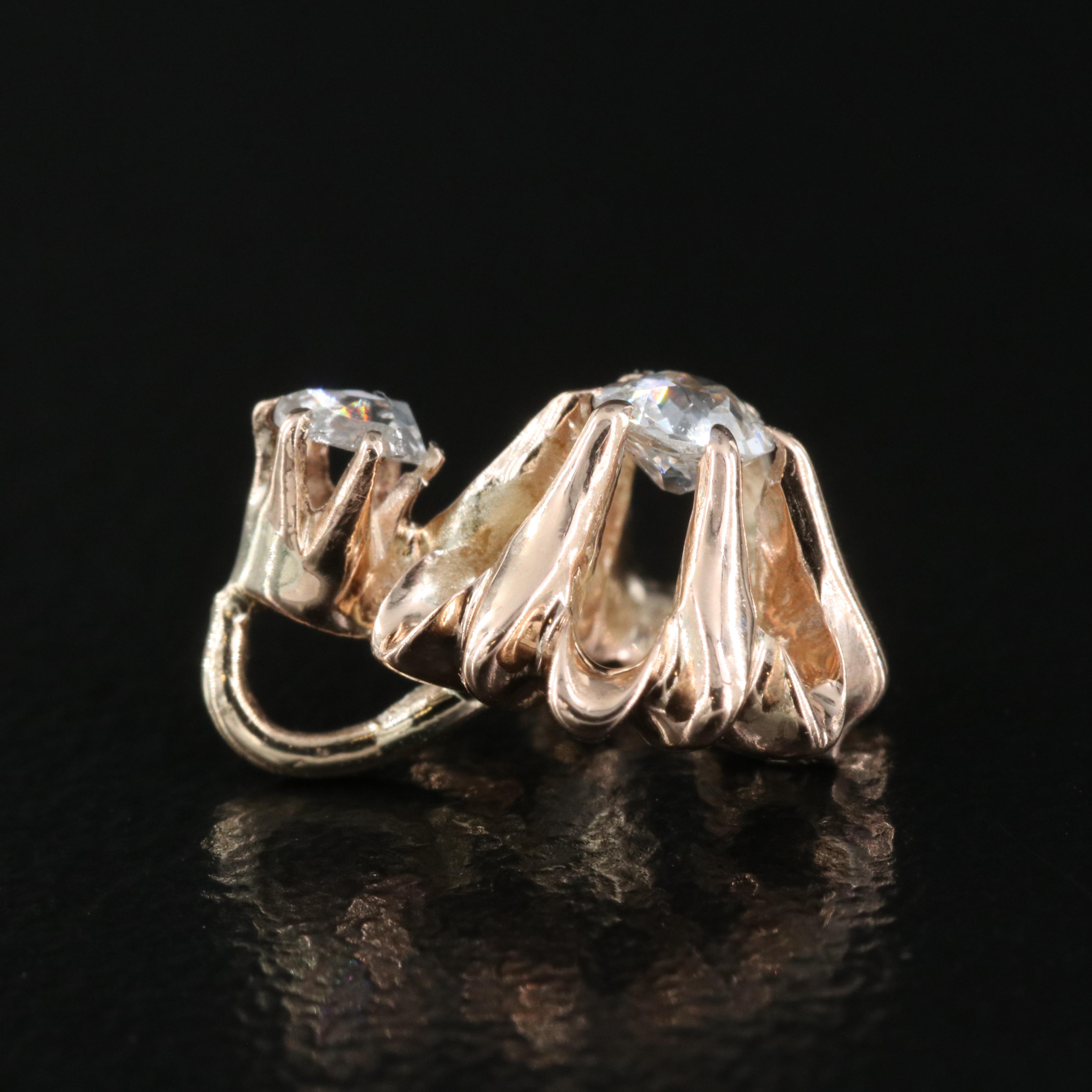 10K 0.13 CTW Diamond Pendant