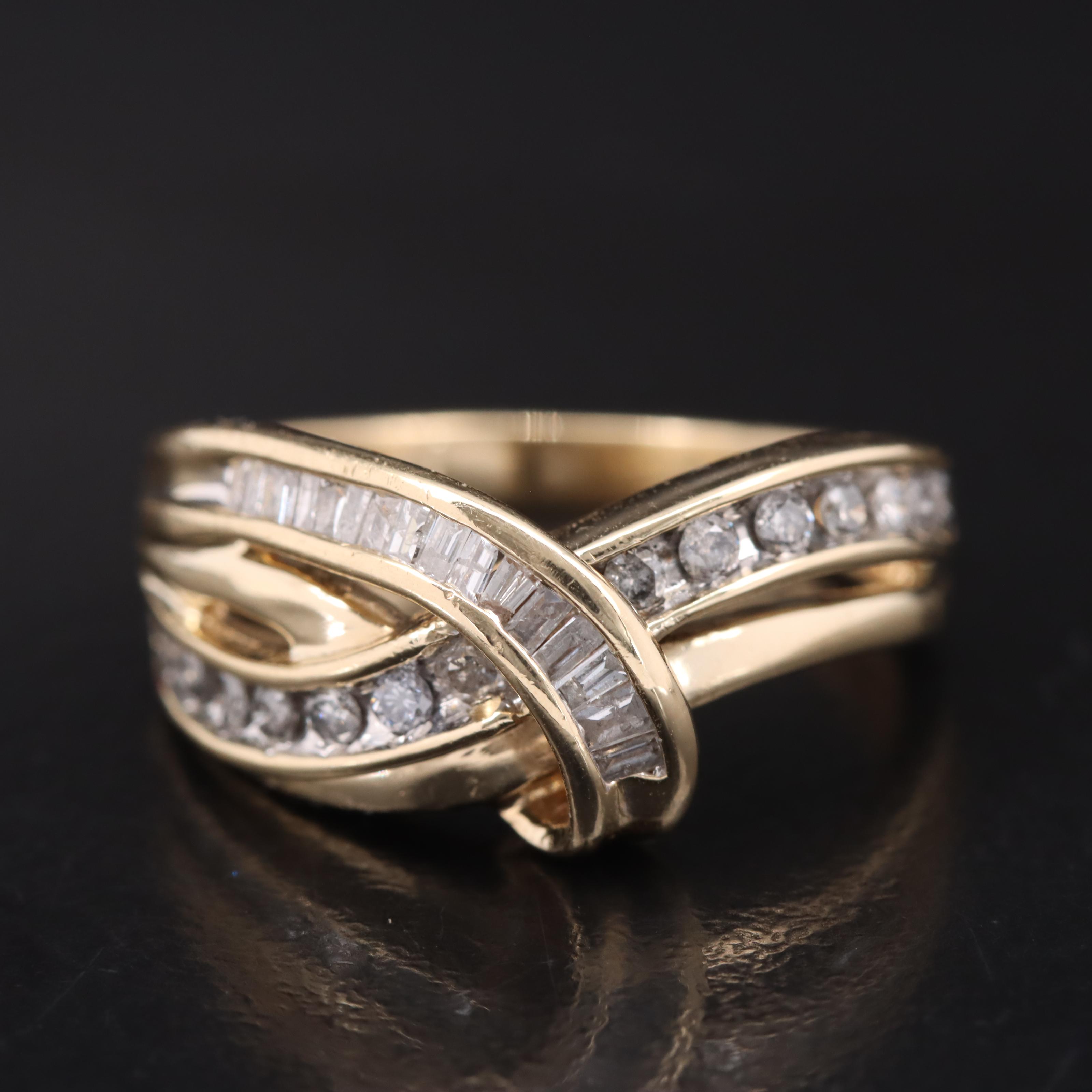 10K 0.50 CTW Diamond Knot Ring