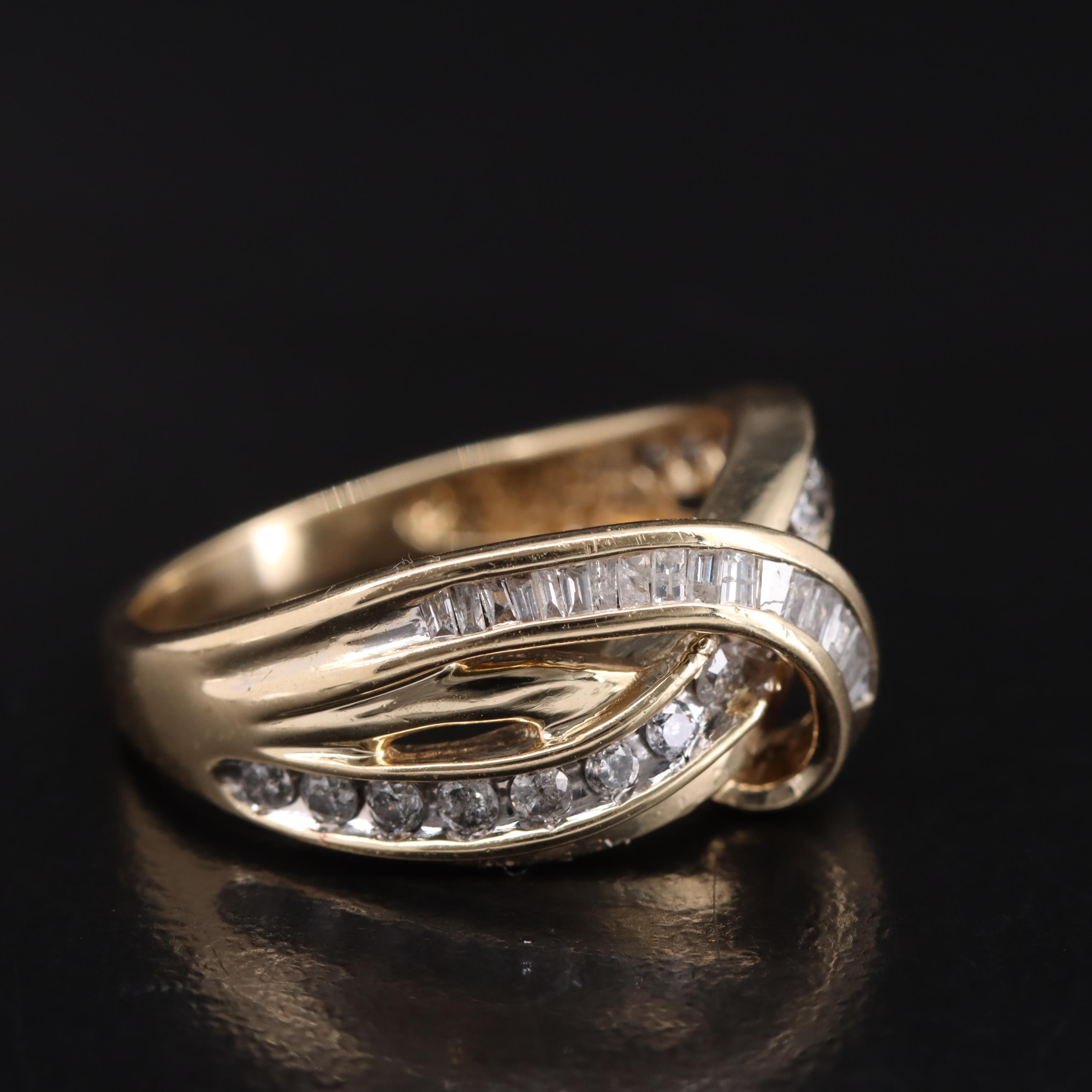 10K 0.50 CTW Diamond Knot Ring