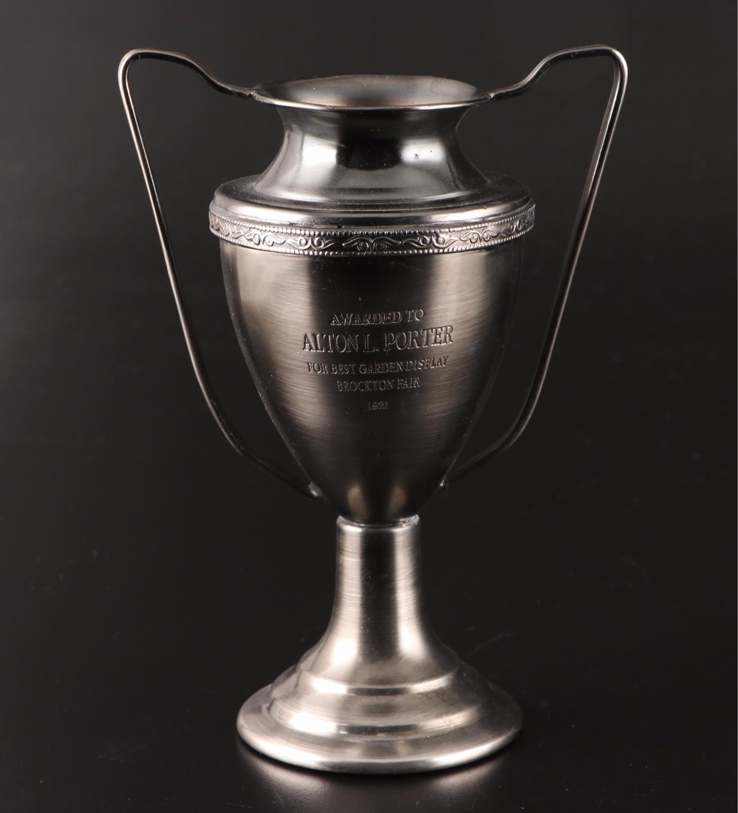 Trophy Urn Collection