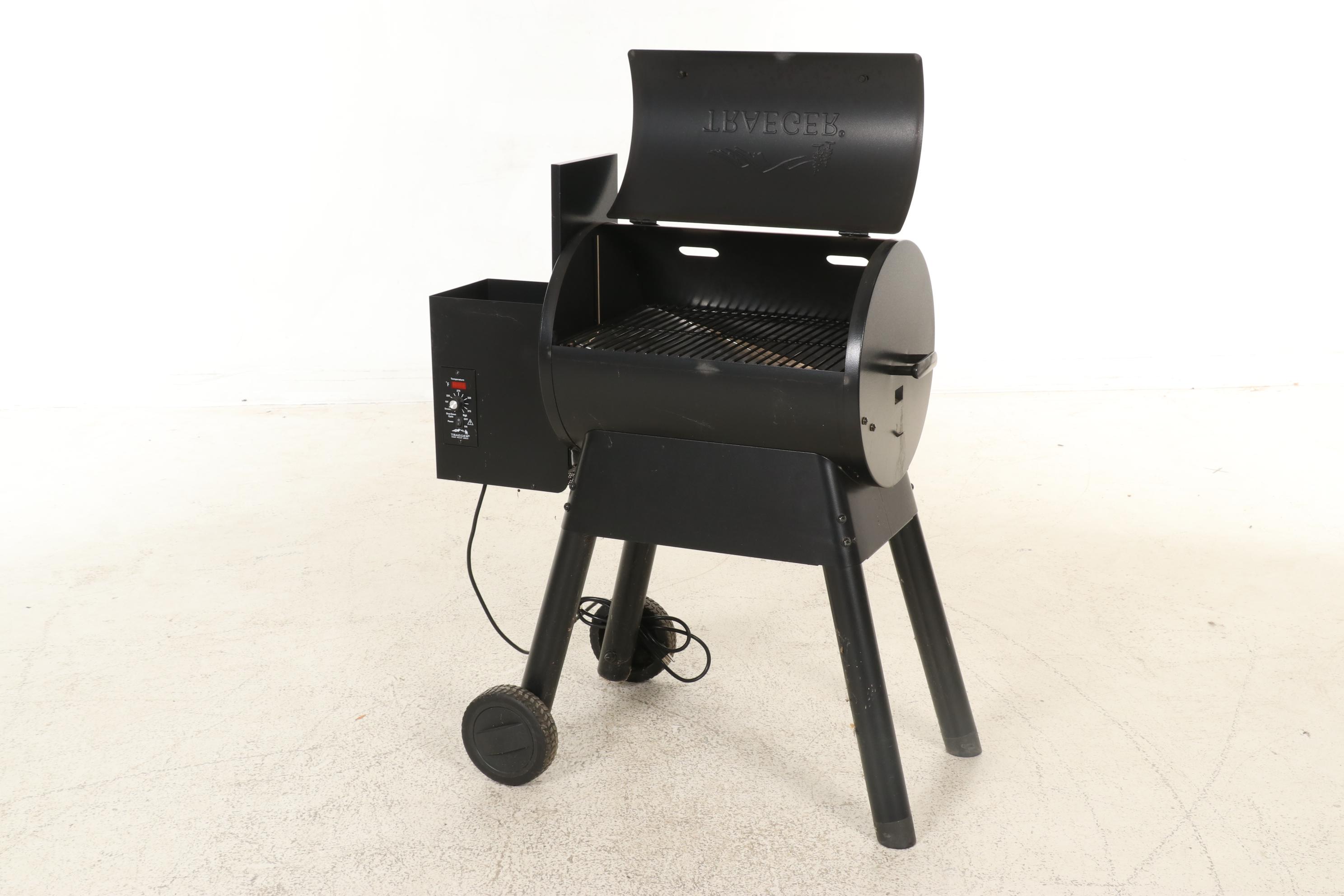 Traeger Bronson 20-Inch Pellet Grill
