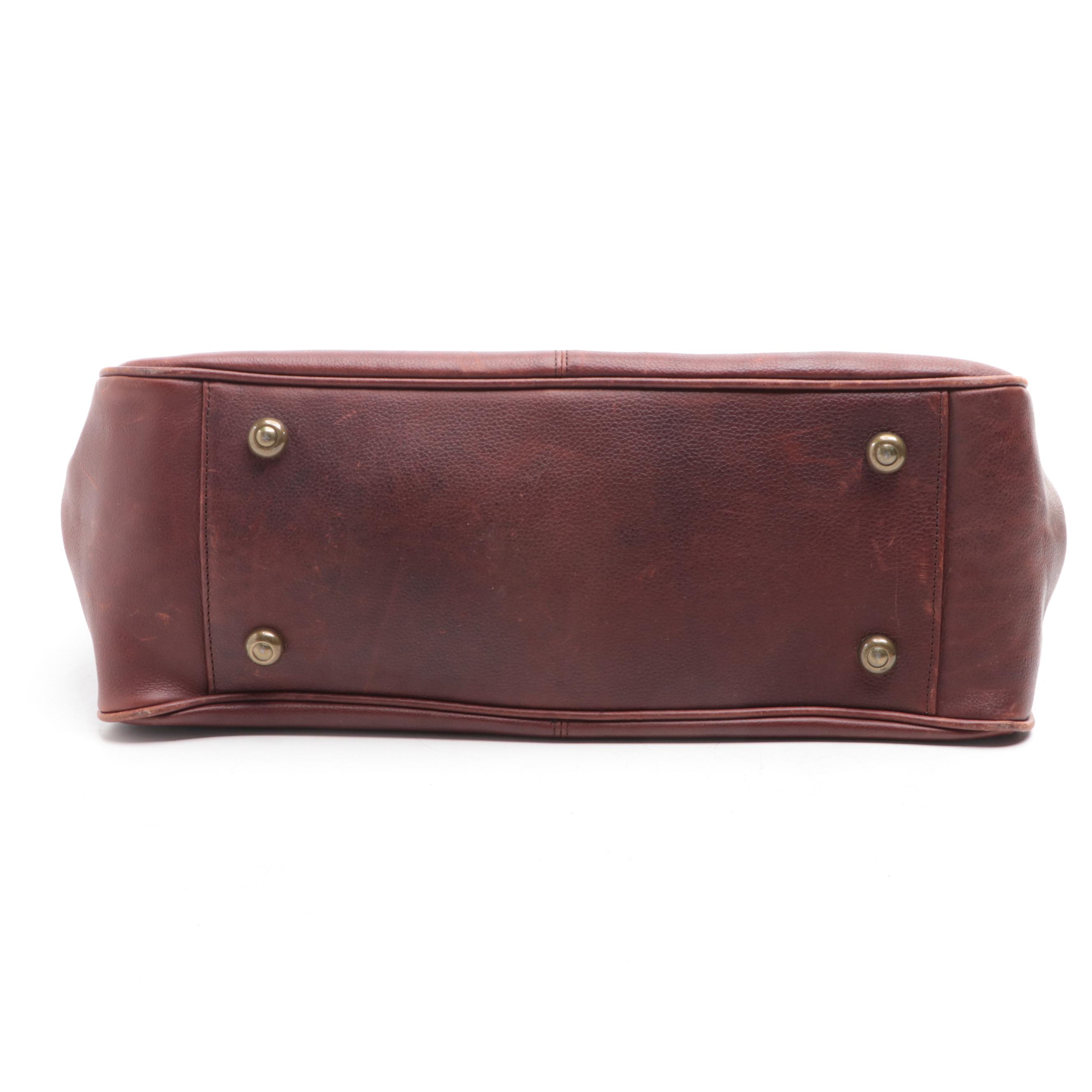 Barbour Tote in Grained Leather with Plaid Lining