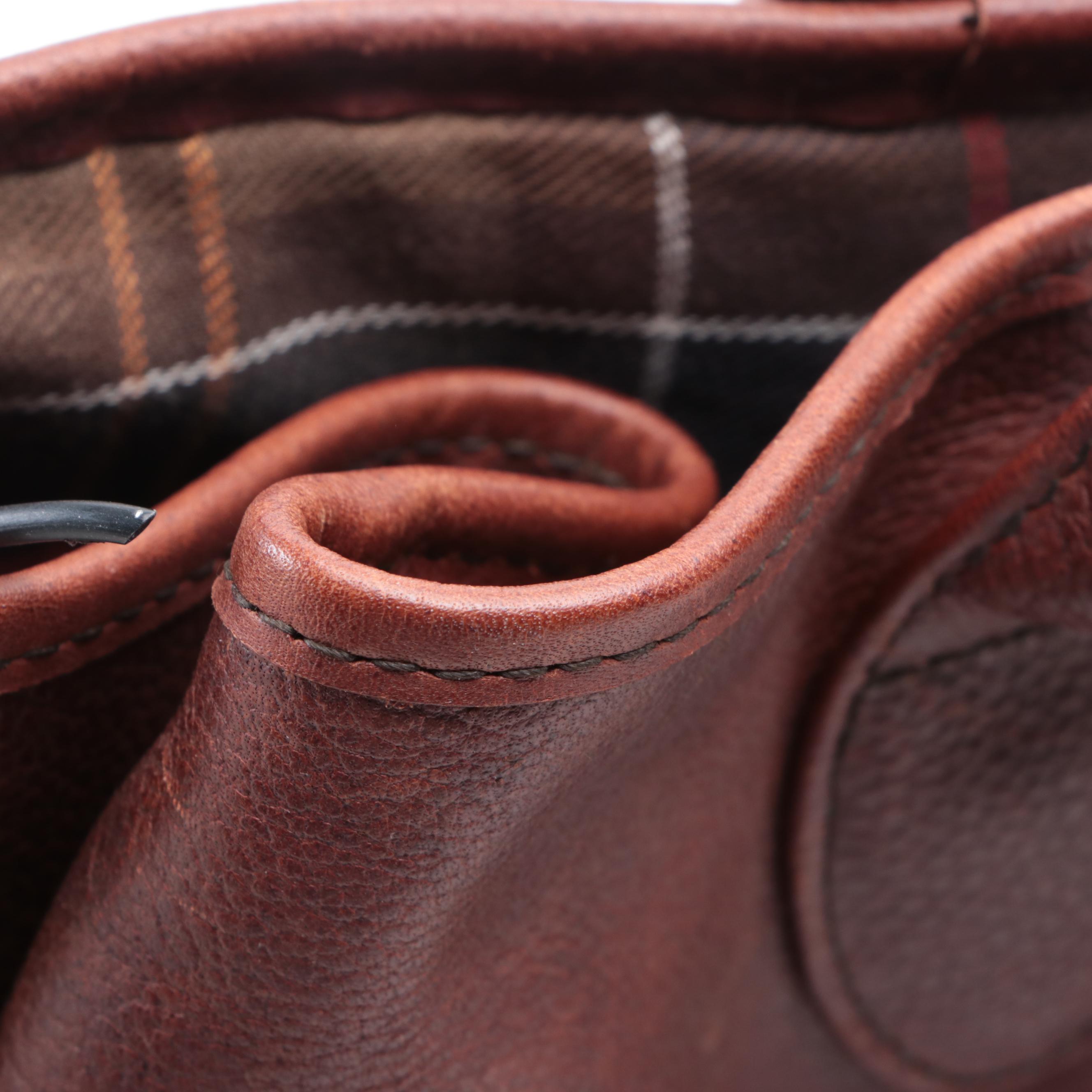 Barbour Tote in Grained Leather with Plaid Lining