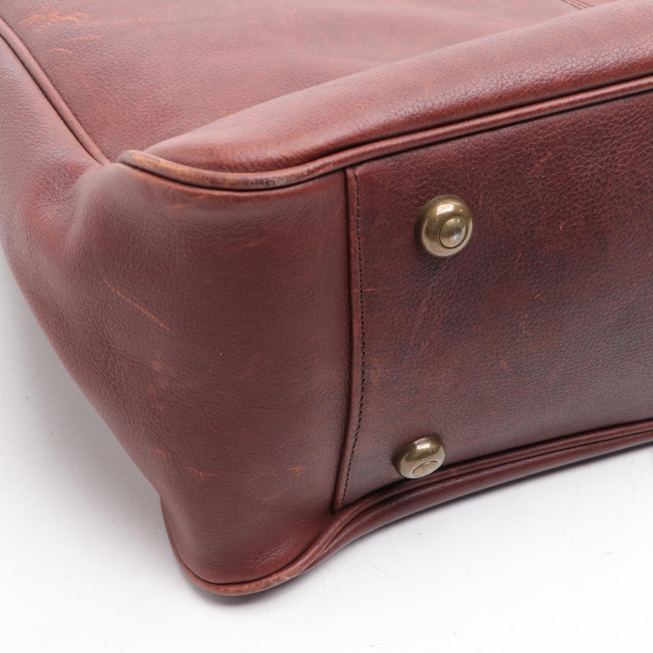 Barbour Tote in Grained Leather with Plaid Lining