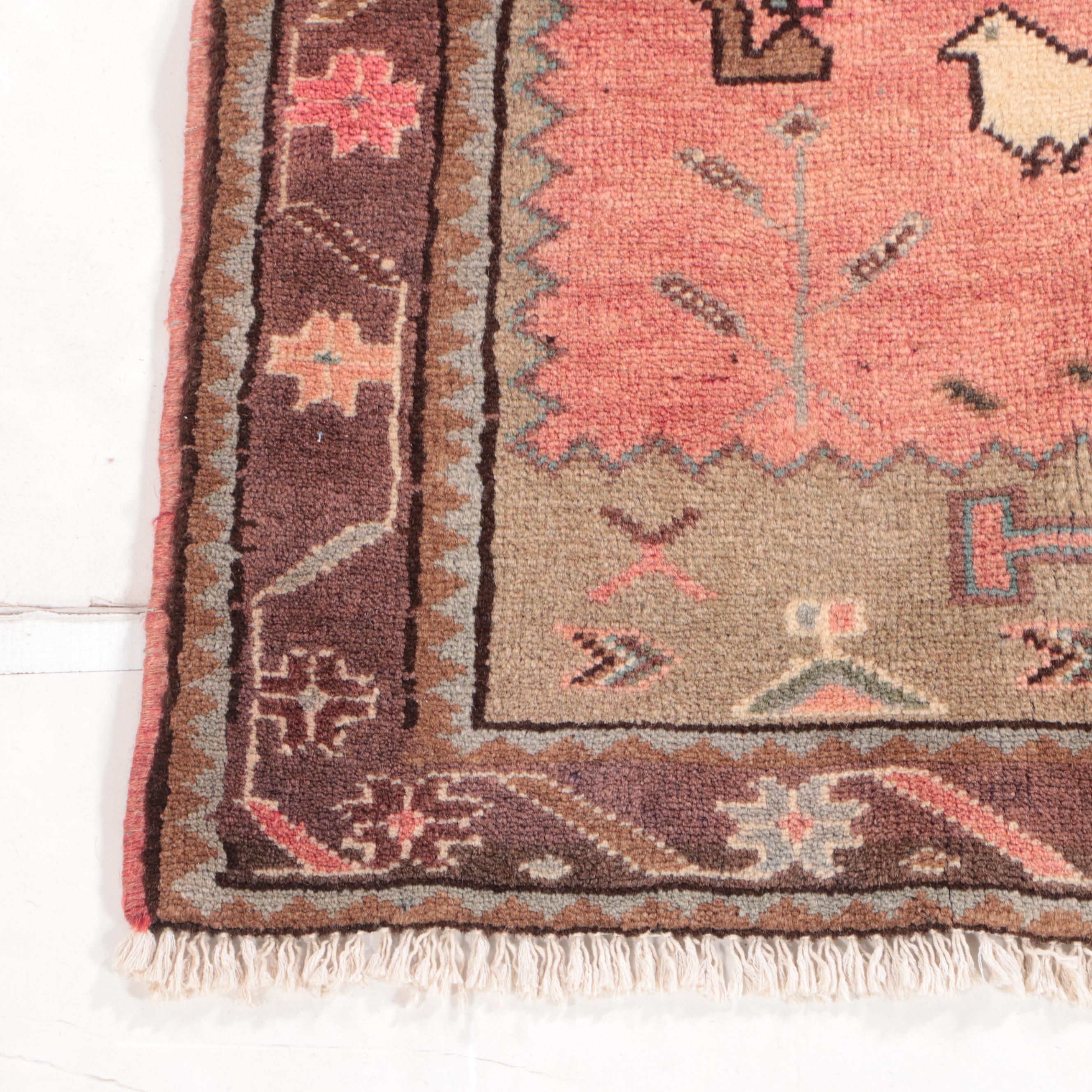 3'4 x 4'10 Hand-Knotted Persian Hamadan Accent Rug