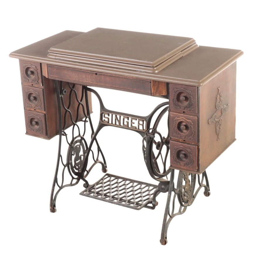 Singer Sewing Machine Treadle Oak Cabinet, Early to Mid-20th Century