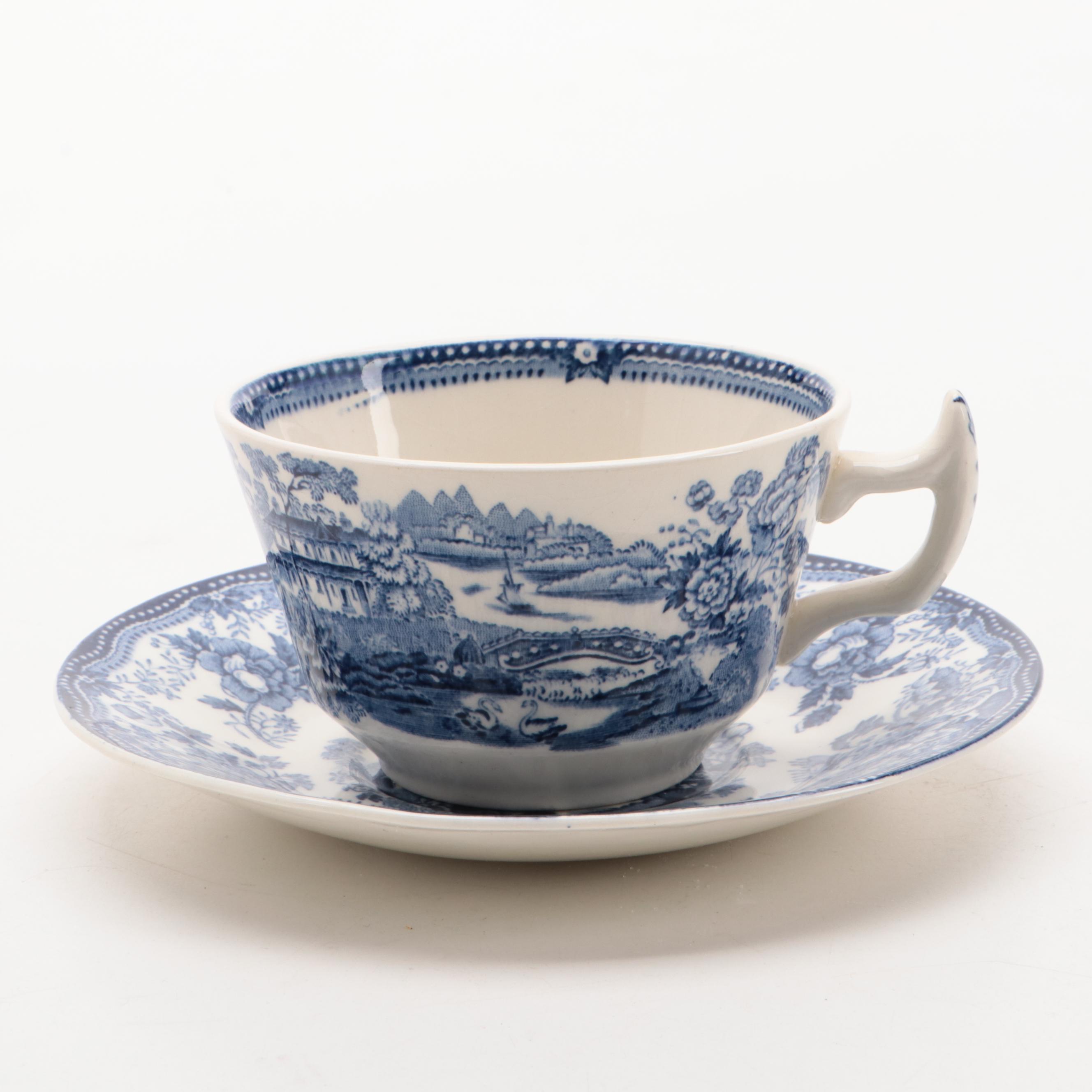 Royal Staffordshire "Tonquin" Ironstone Dinnerware, Mid-20th Century