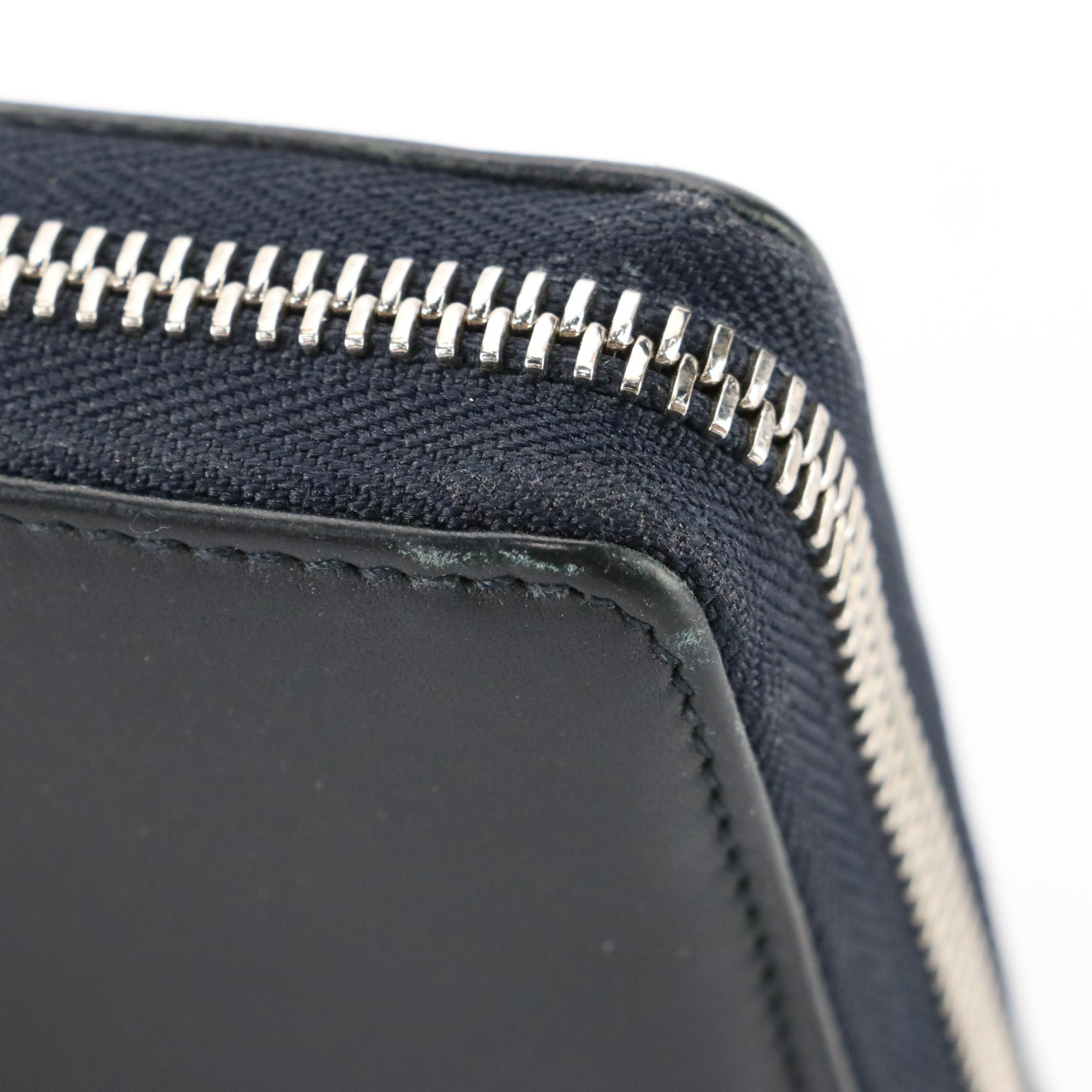 Gucci Leather Zip Wallet