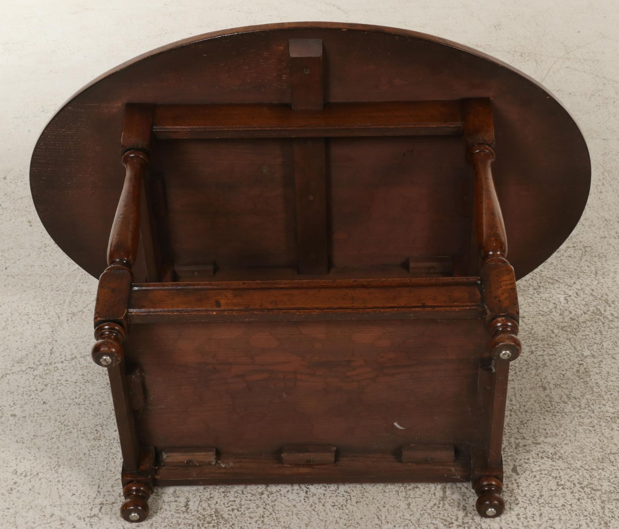 Early American Style Tavern Type Wooden Side Table