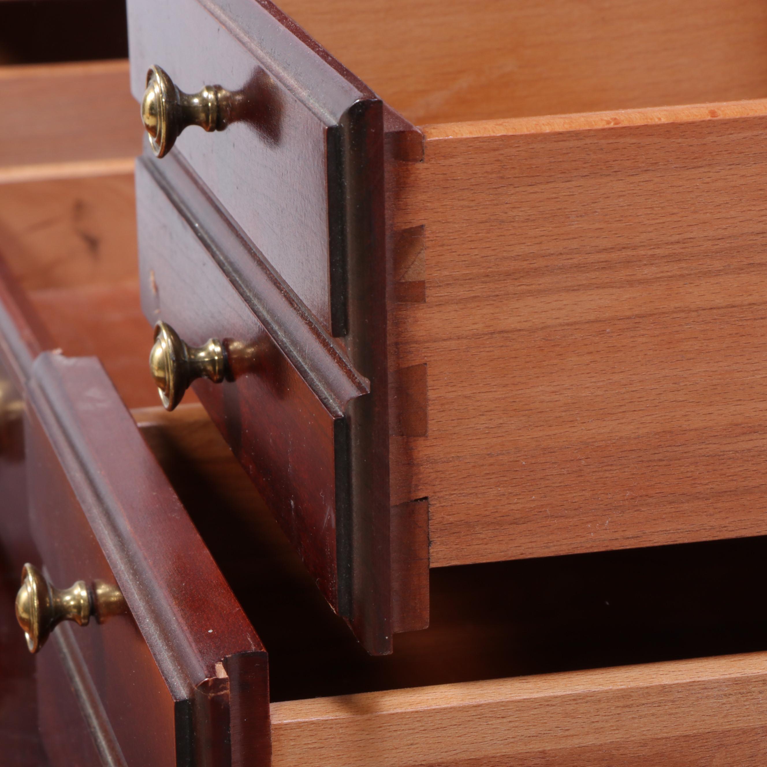 Thomasville Queen Anne Style Cherrywood Writing Desk