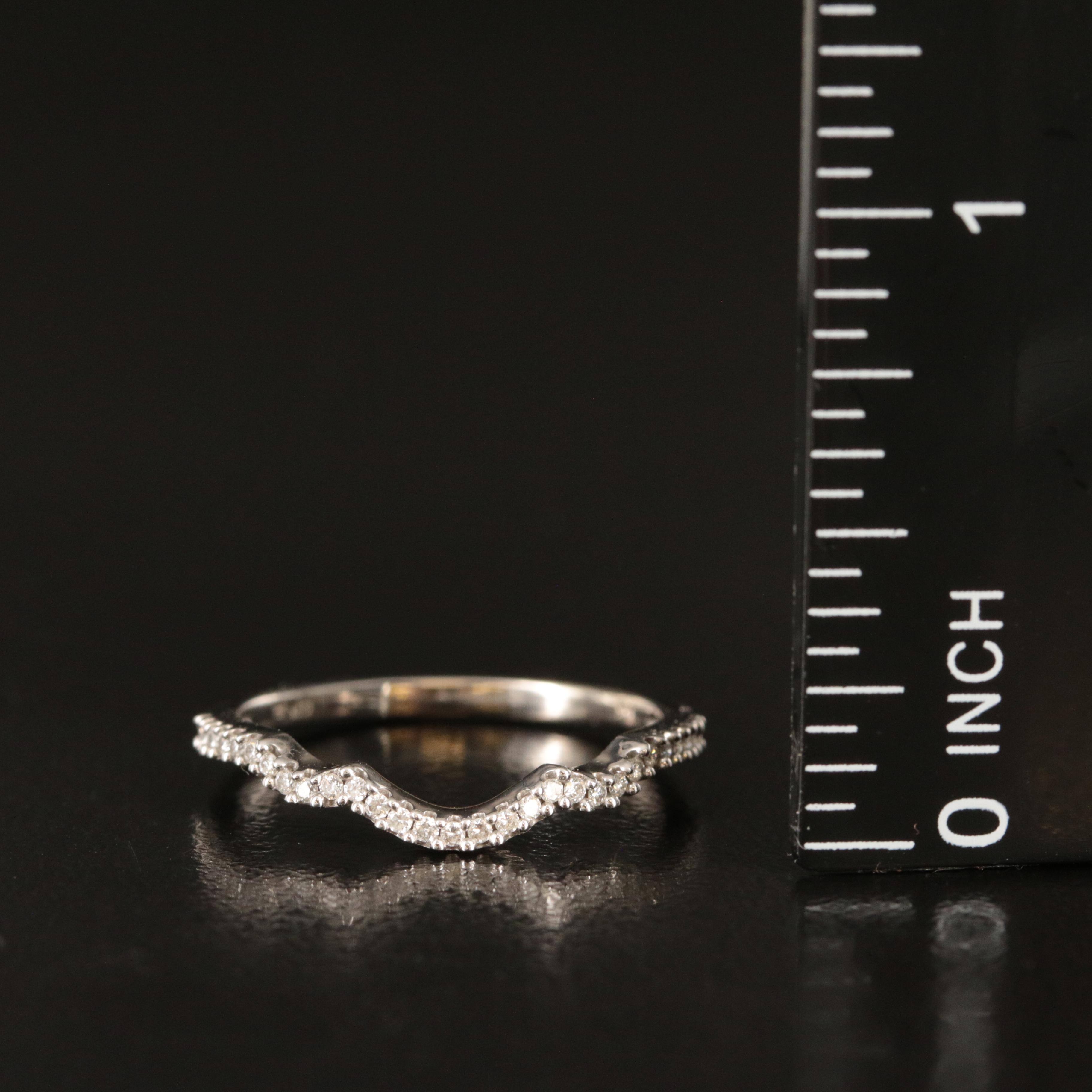 14K 0.15 CTW Diamond Contour Ring