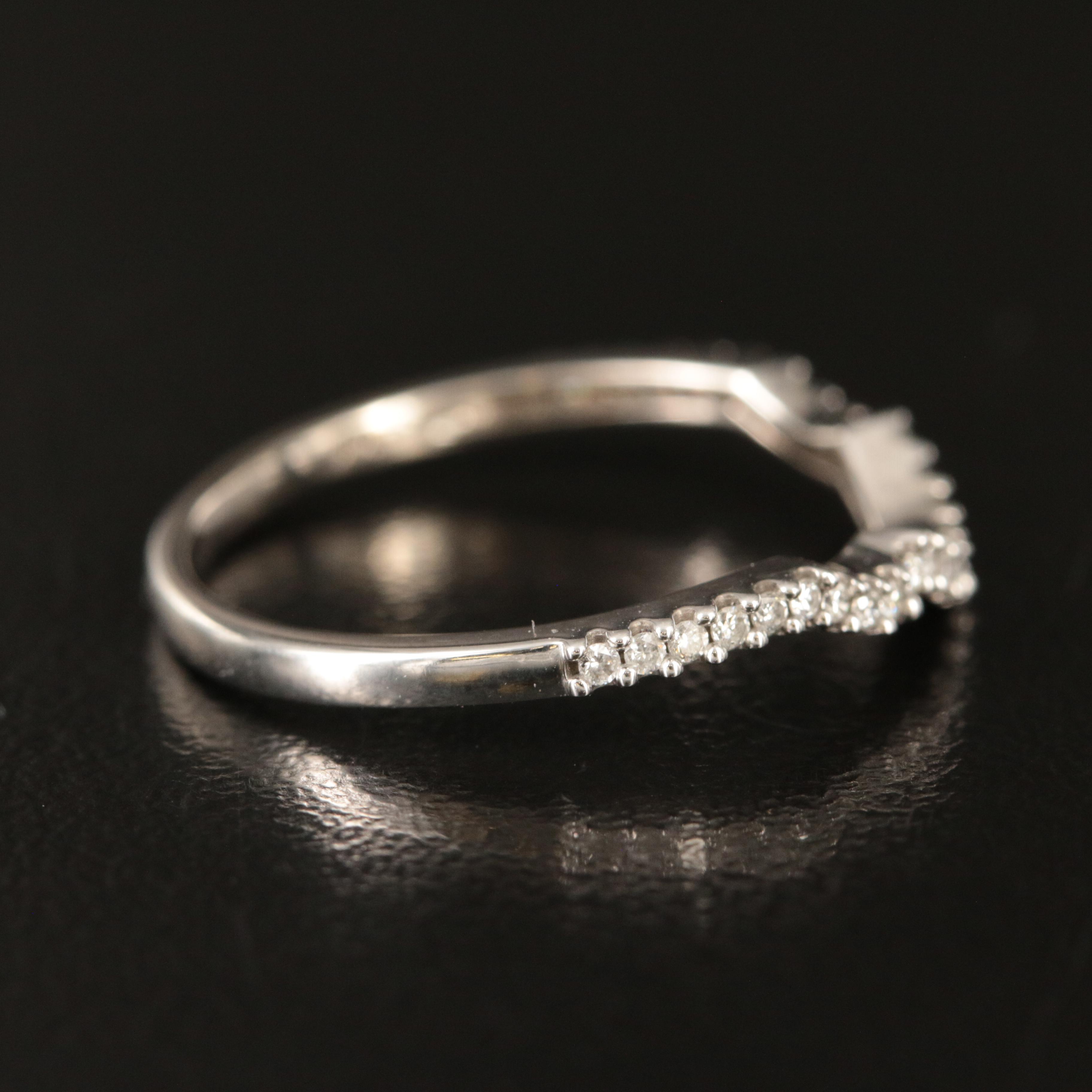 14K 0.15 CTW Diamond Contour Ring