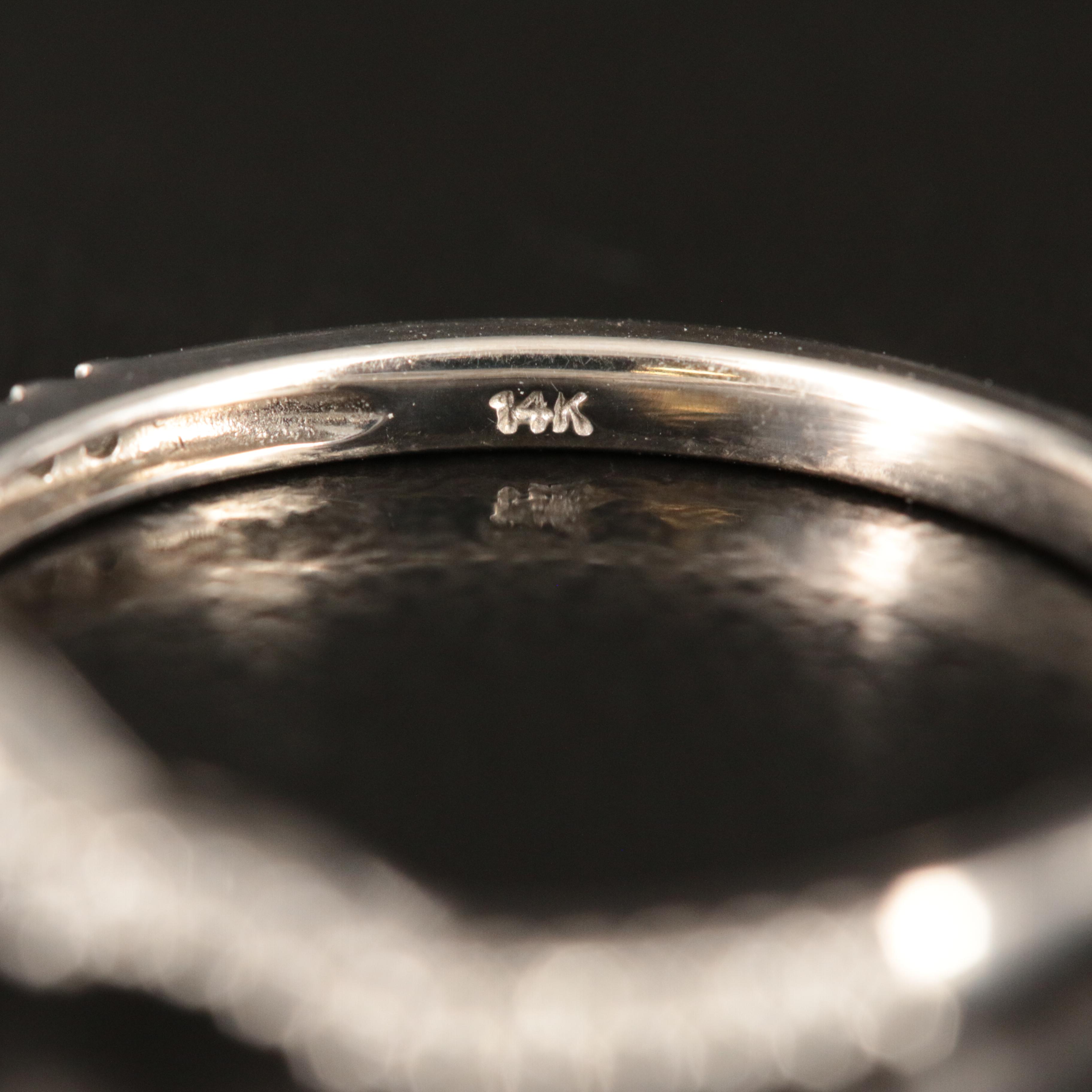 14K 0.15 CTW Diamond Contour Ring