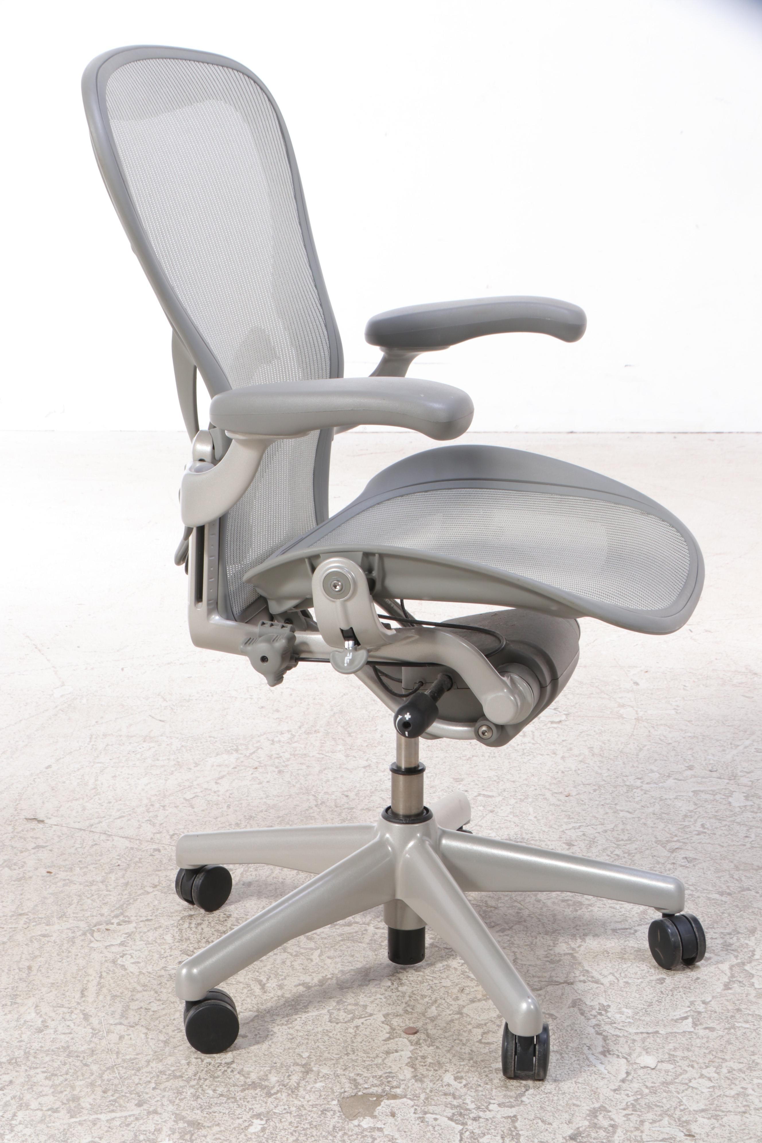 Herman Miller Aeron Executive Desk Chair
