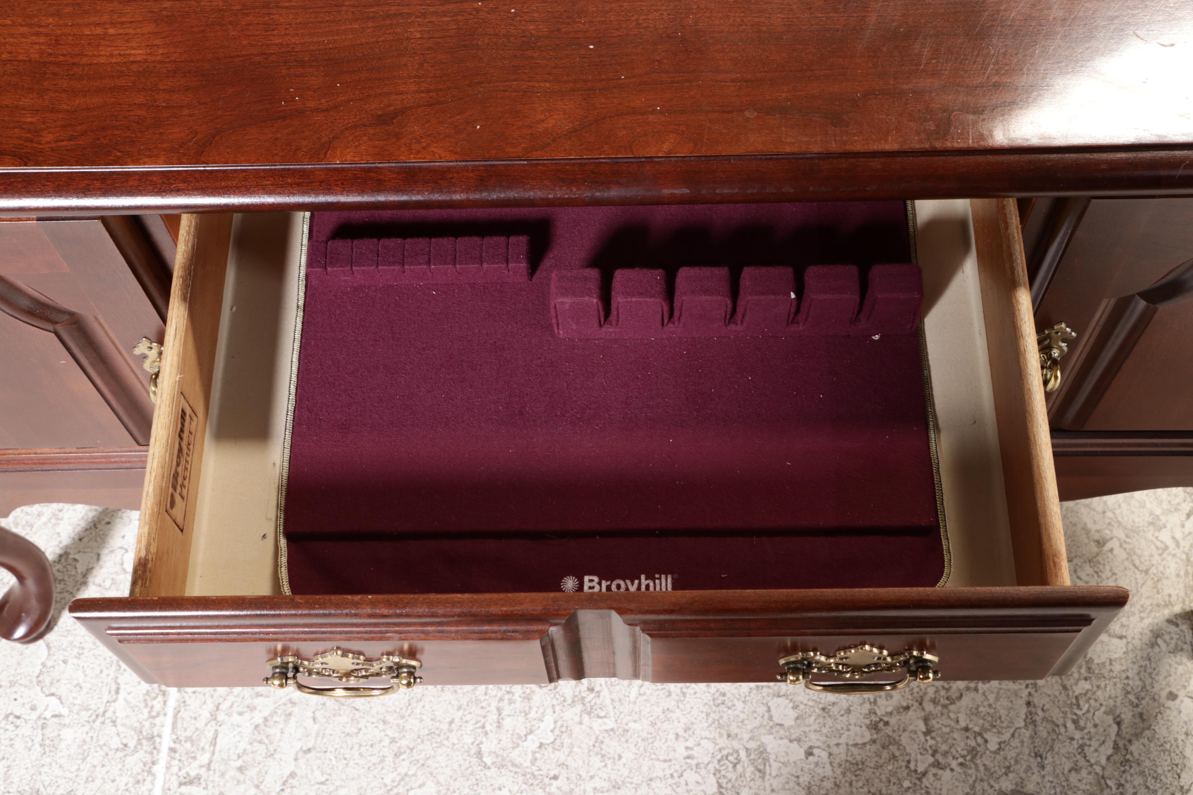 Broyhill Premier Queen Anne Style Cherrywood Sideboard