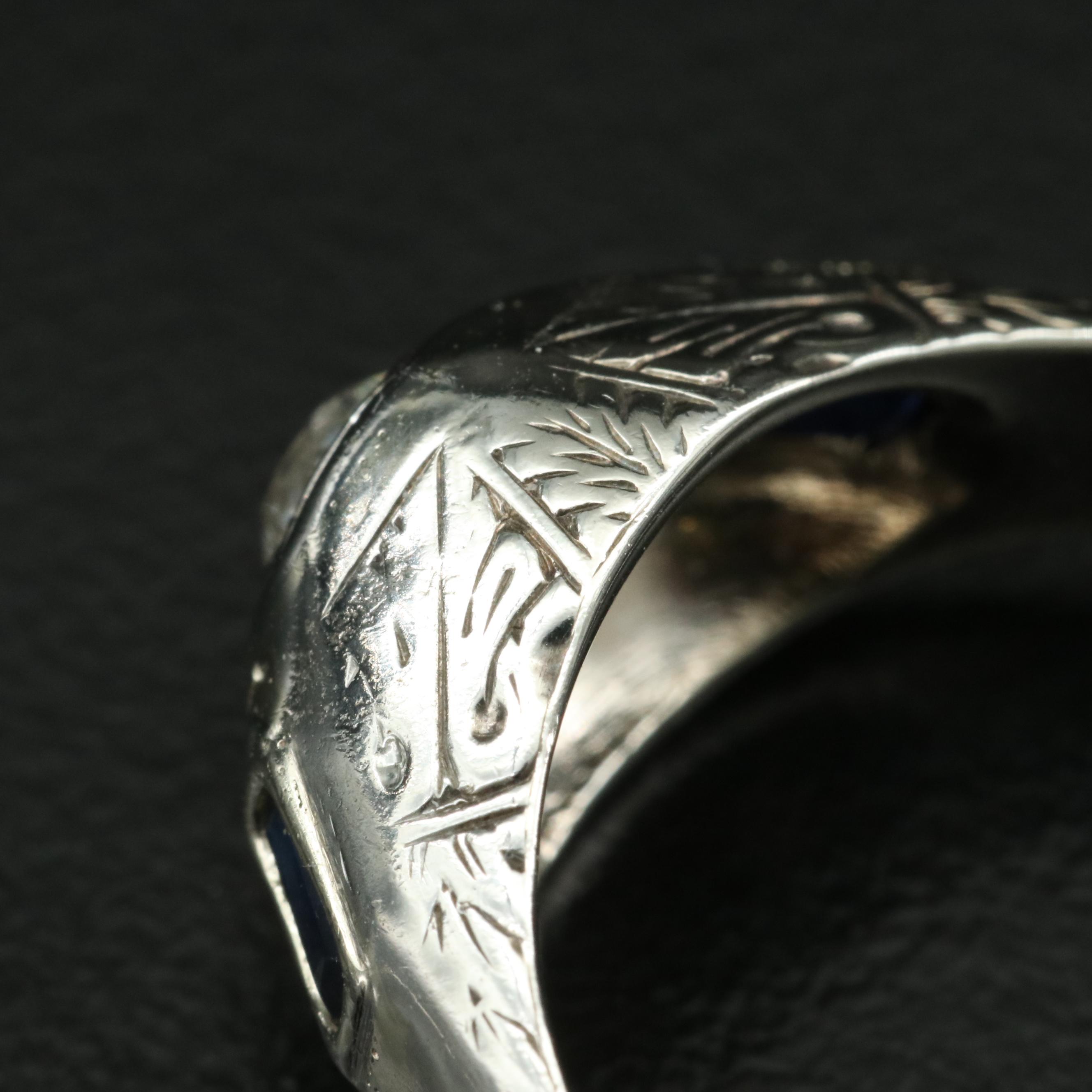 18K Diamond and Sapphire Ring