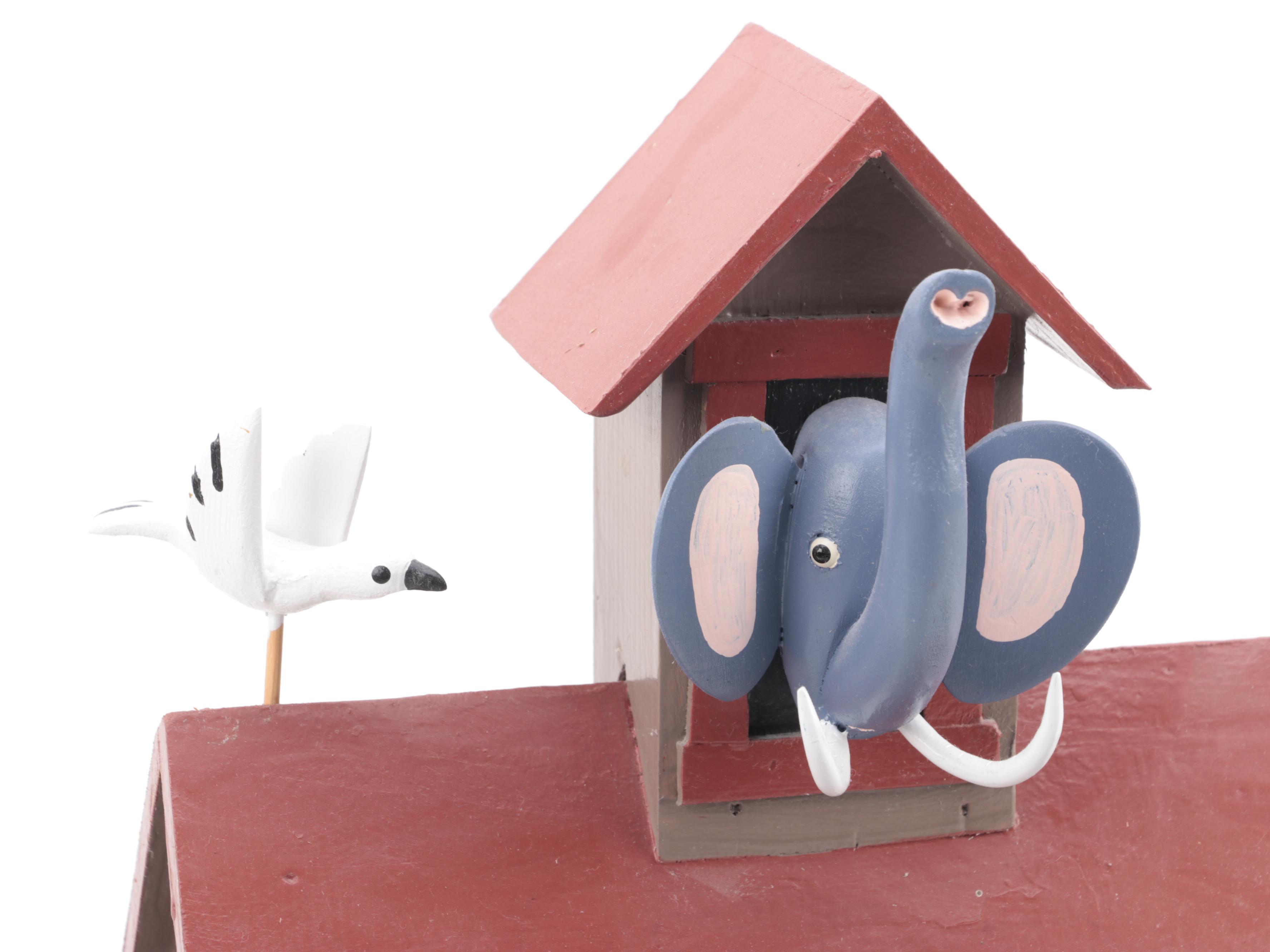 Lonnie and Twyla Money Folk Art Hand-Painted Carved Wood Noah's Ark and Animals