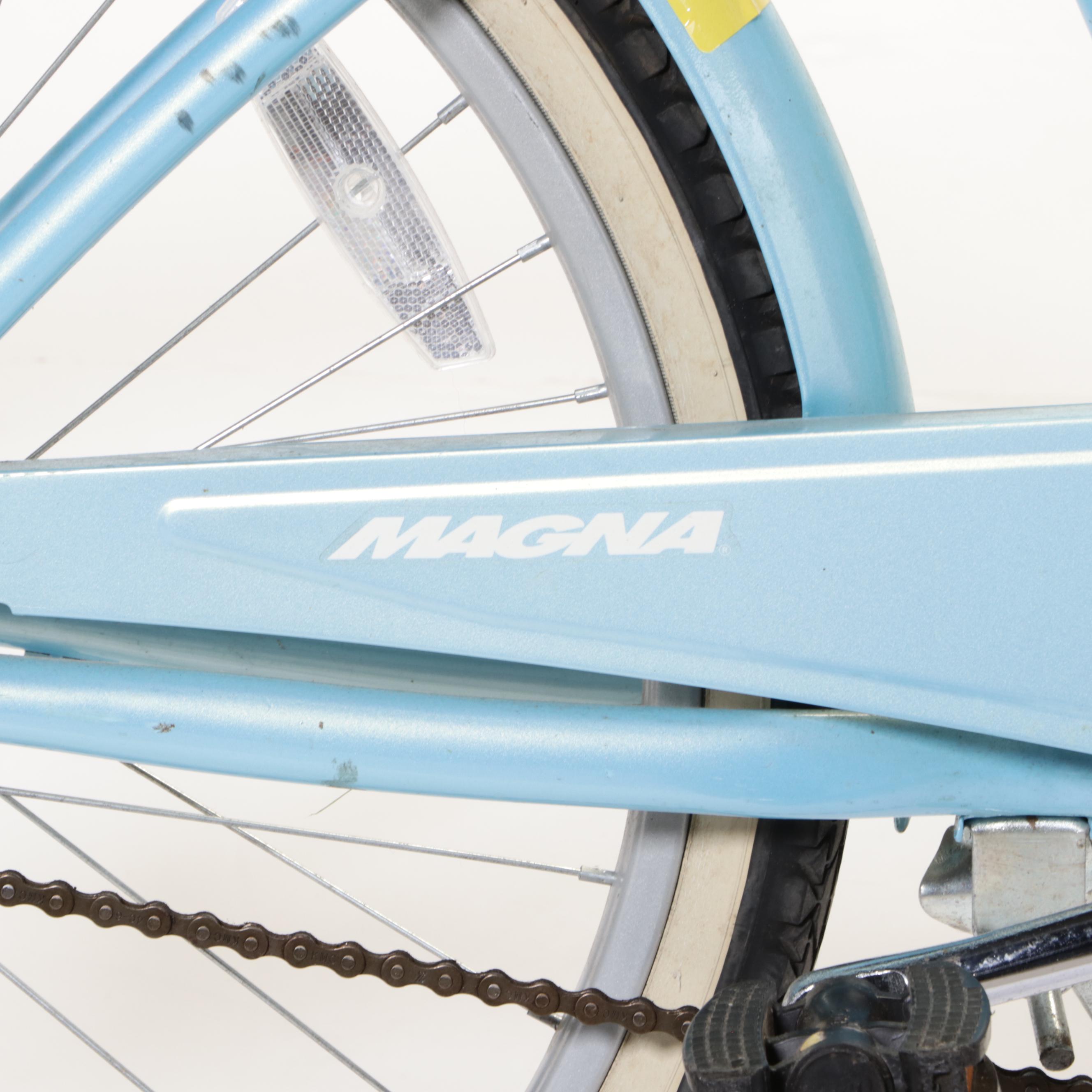 Women's Magna Rip Curl Cruiser Bicycle in Powder Blue