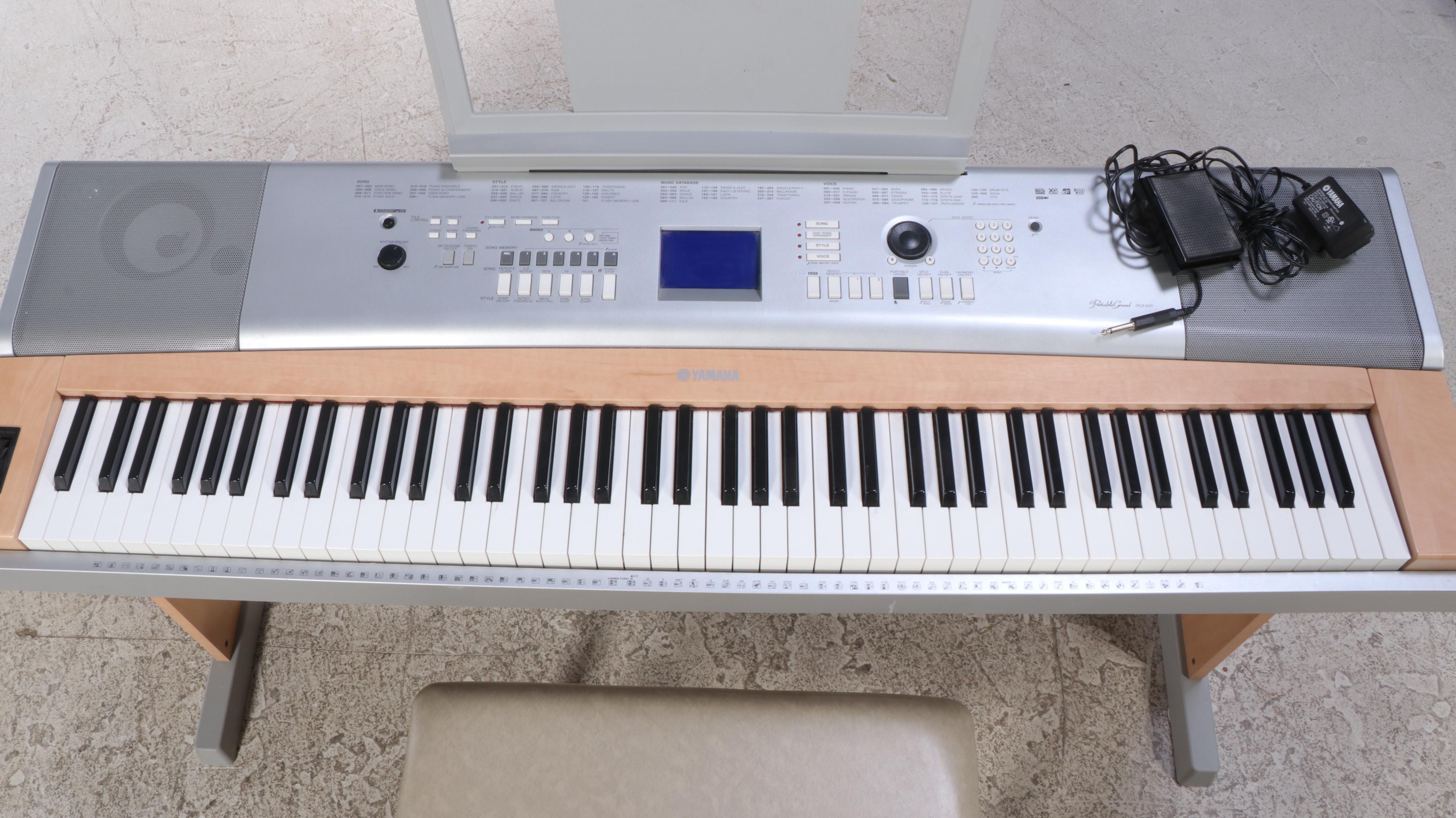 Yamaha DGX-620 Portable Grand Digital Piano with Bench