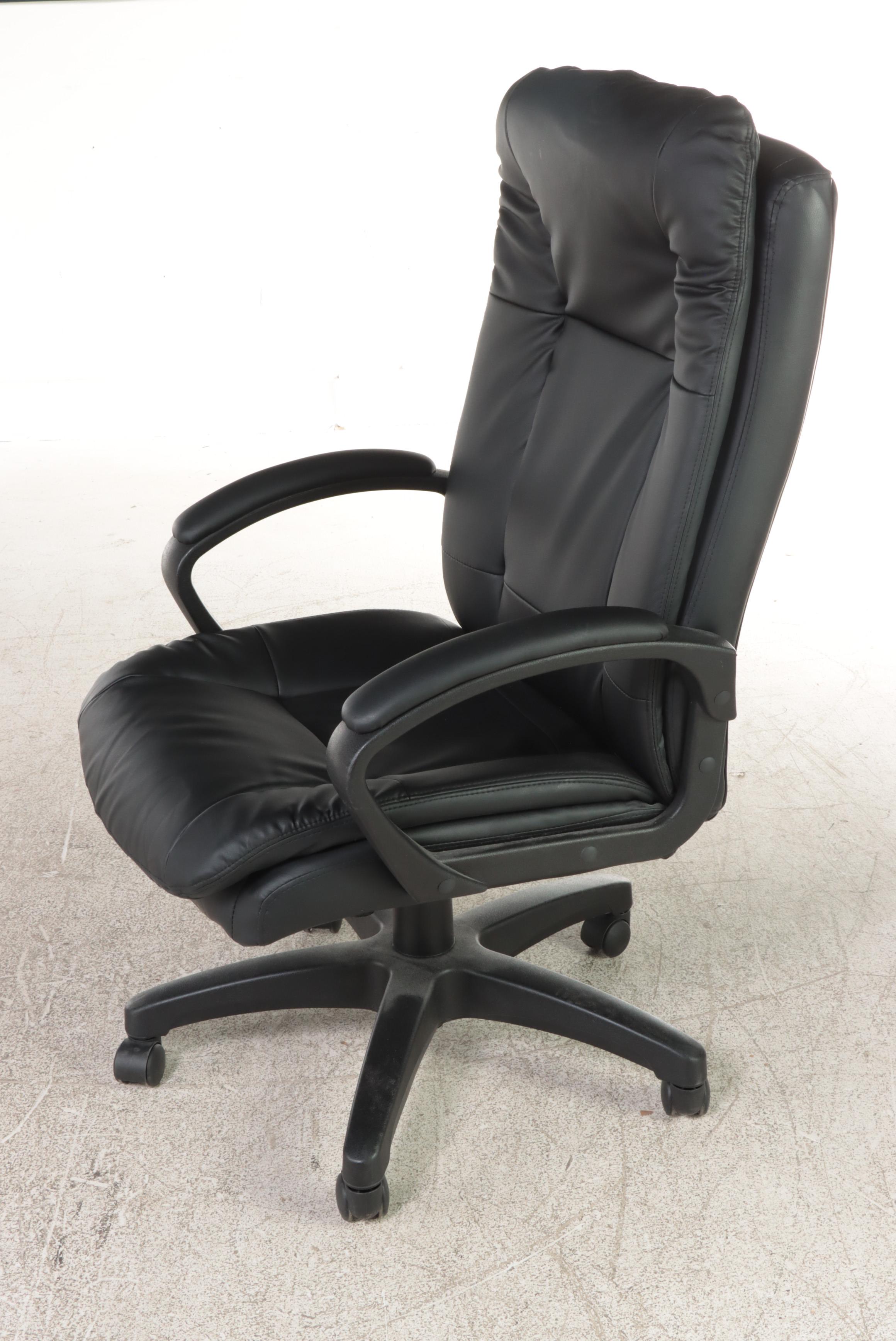 Cherry Double Pedestal Desk with ULINE Executive Task Chair